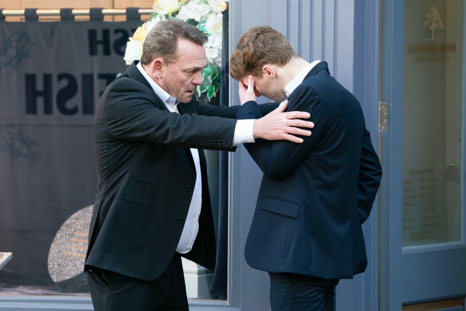 EastEnders' Billy has his hand on an upset Jay