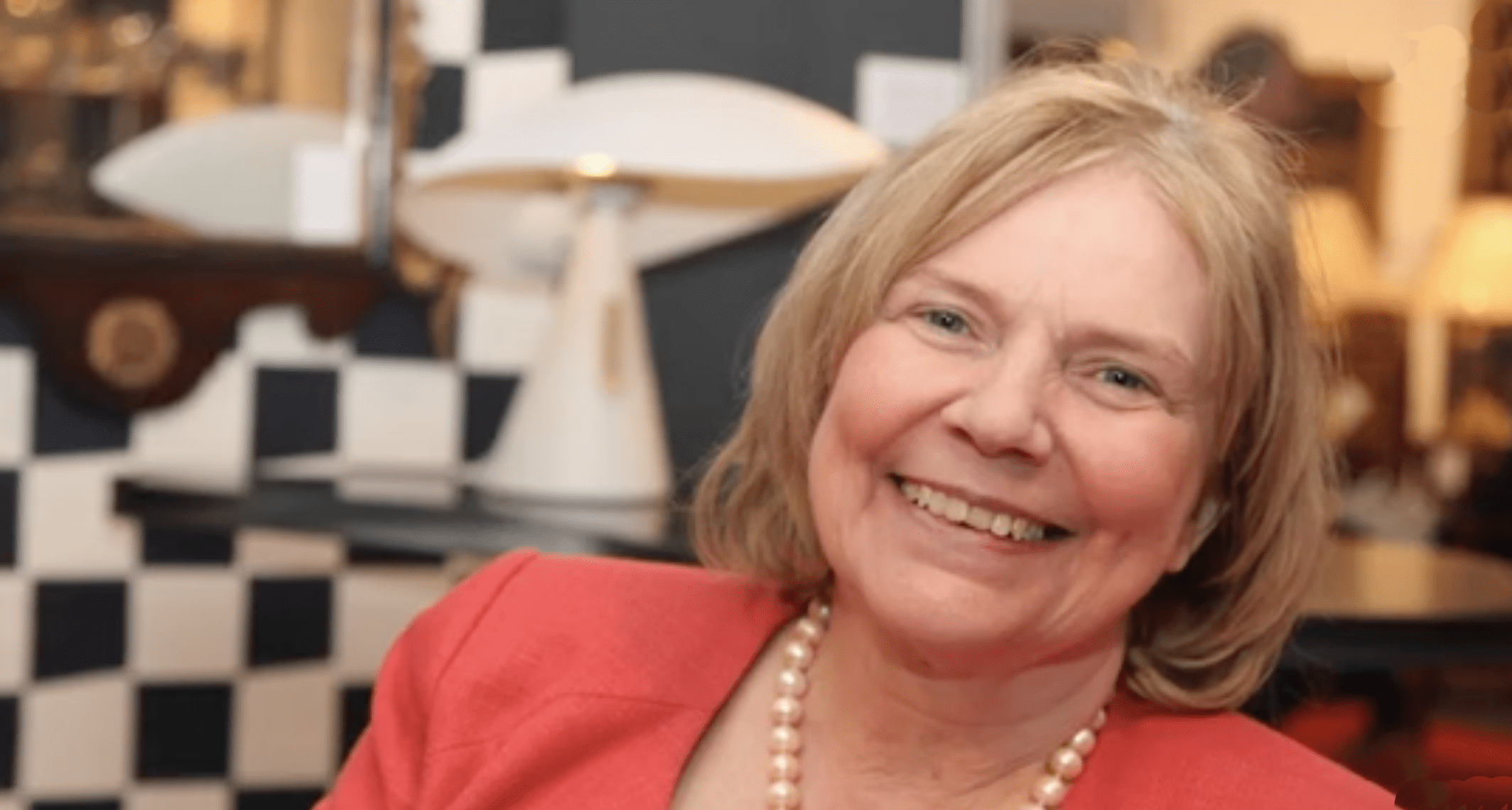 Judith Miller smiling on Antiques Roadshow