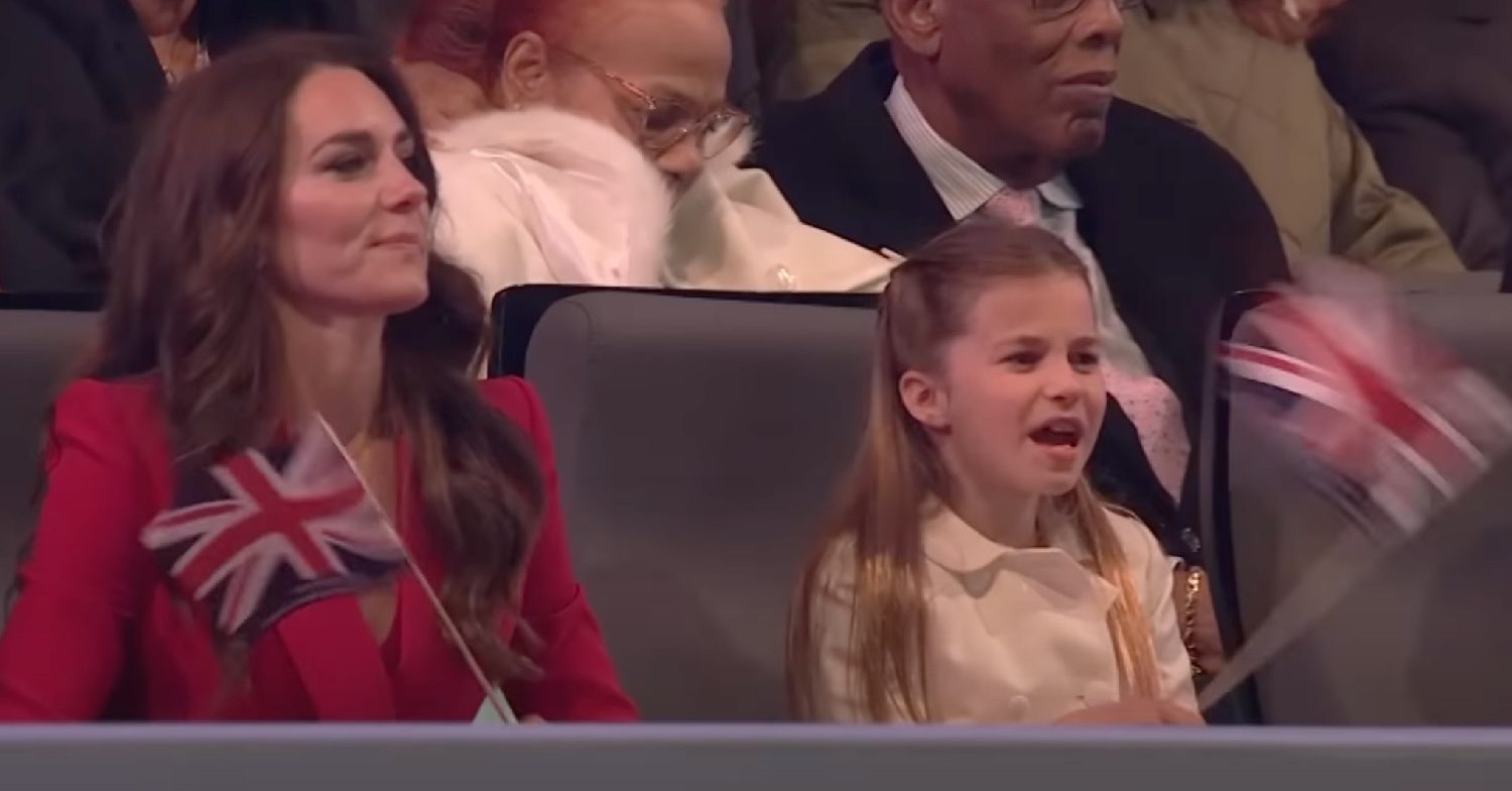 Princess Charlotte and Princess Kate enjoy the Coronation Concert 