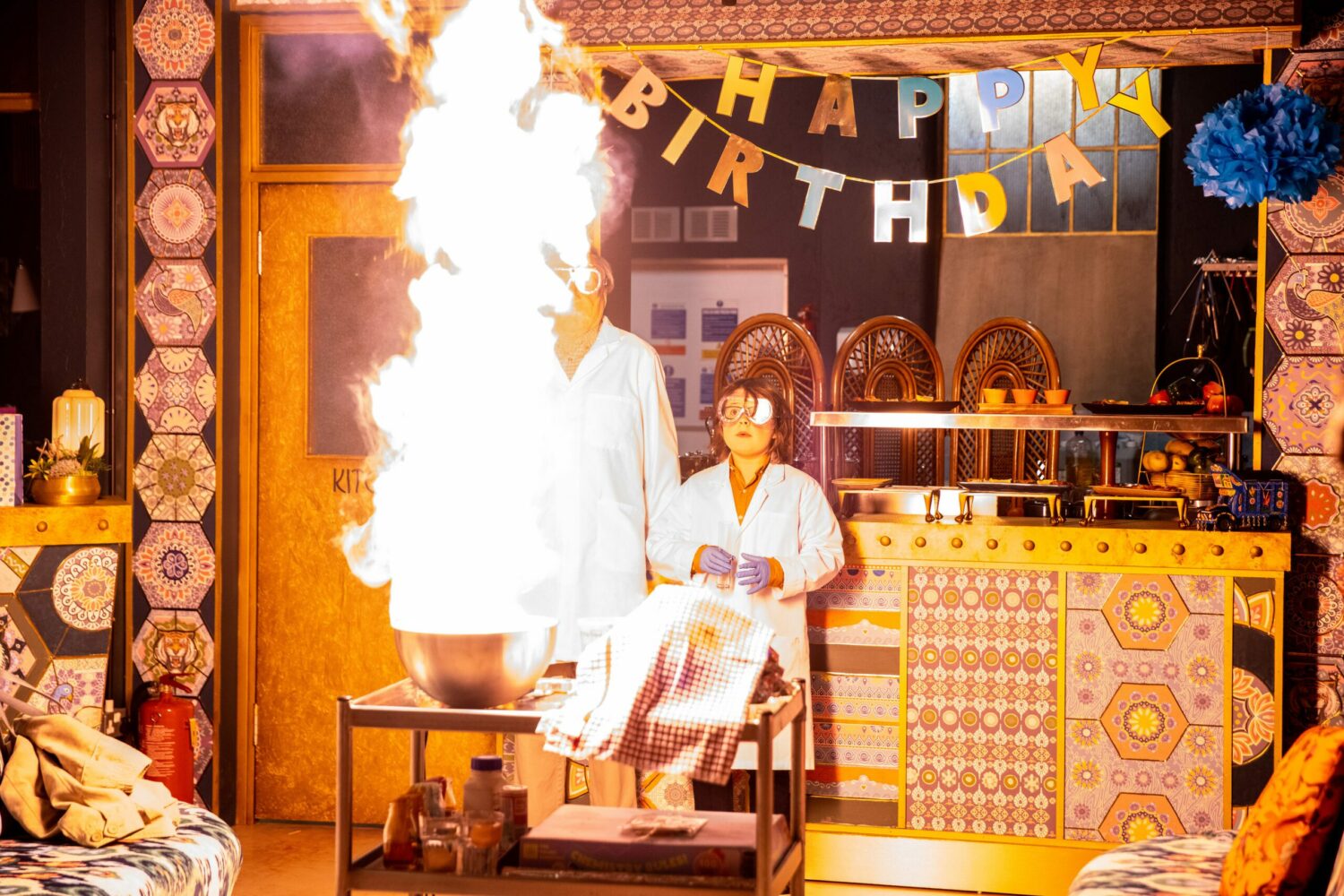 Roy and Sam's experiment bursts into flames at the Speed Daal on Corrie