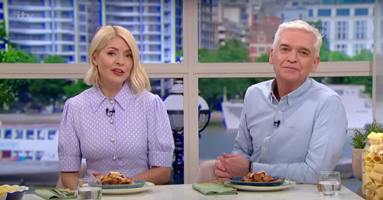 Holly Willoughby presents This Morning alongside Phillip Schofield