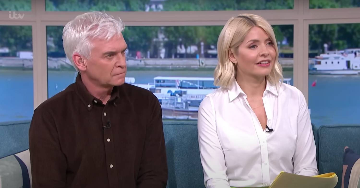 Phillip Schofield and Holly Willoughby hosting This Morning
