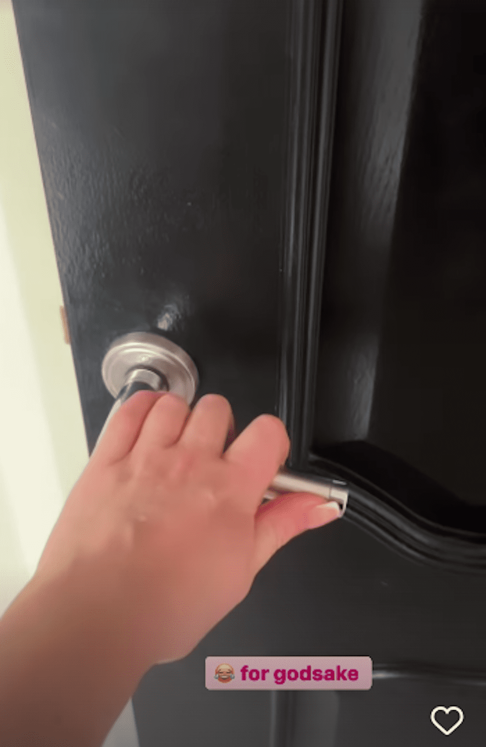 helen flanagan shows off her home disaster