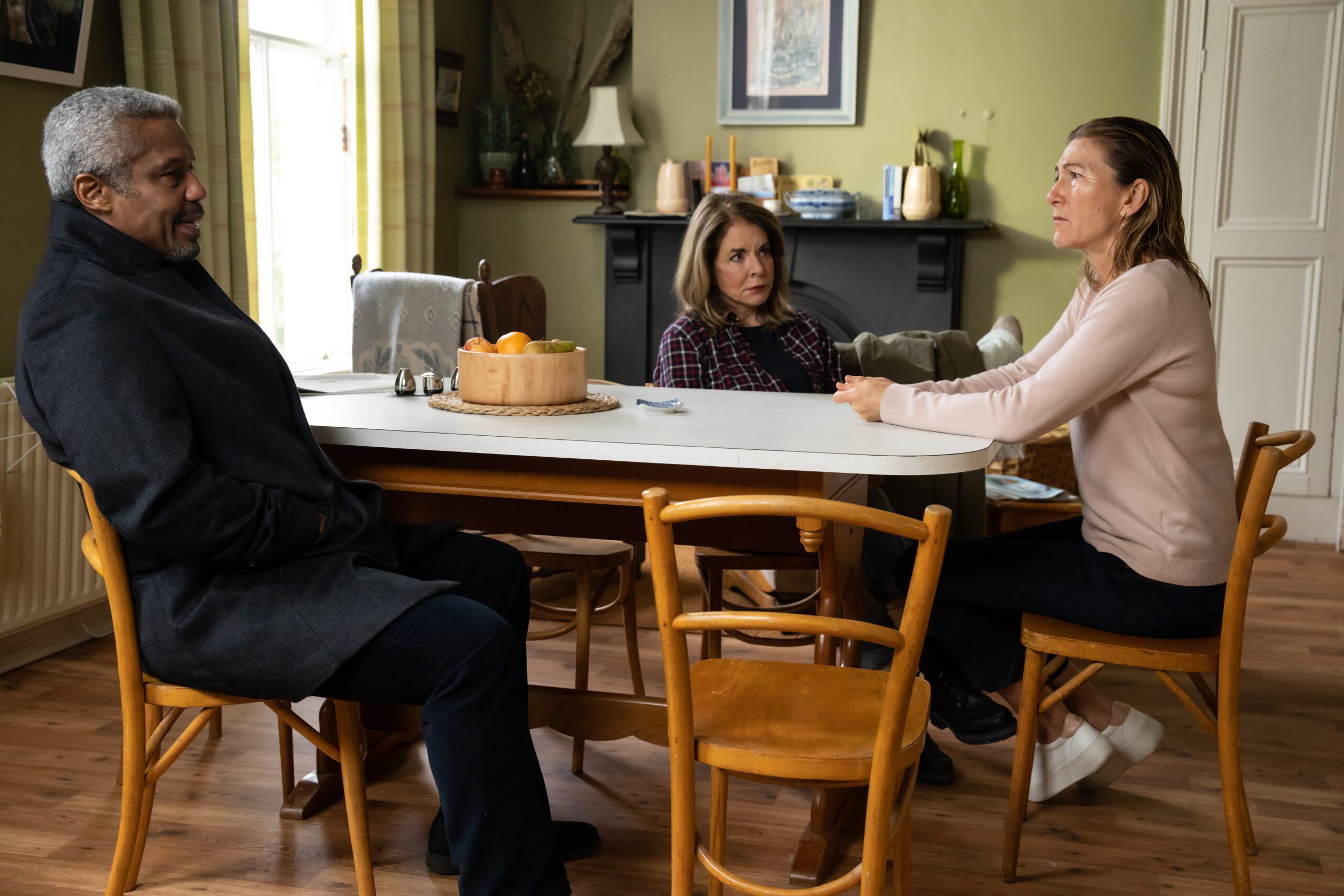 Pete, Cathy and Rosaline discuss Mary's death in Maryland episode 2