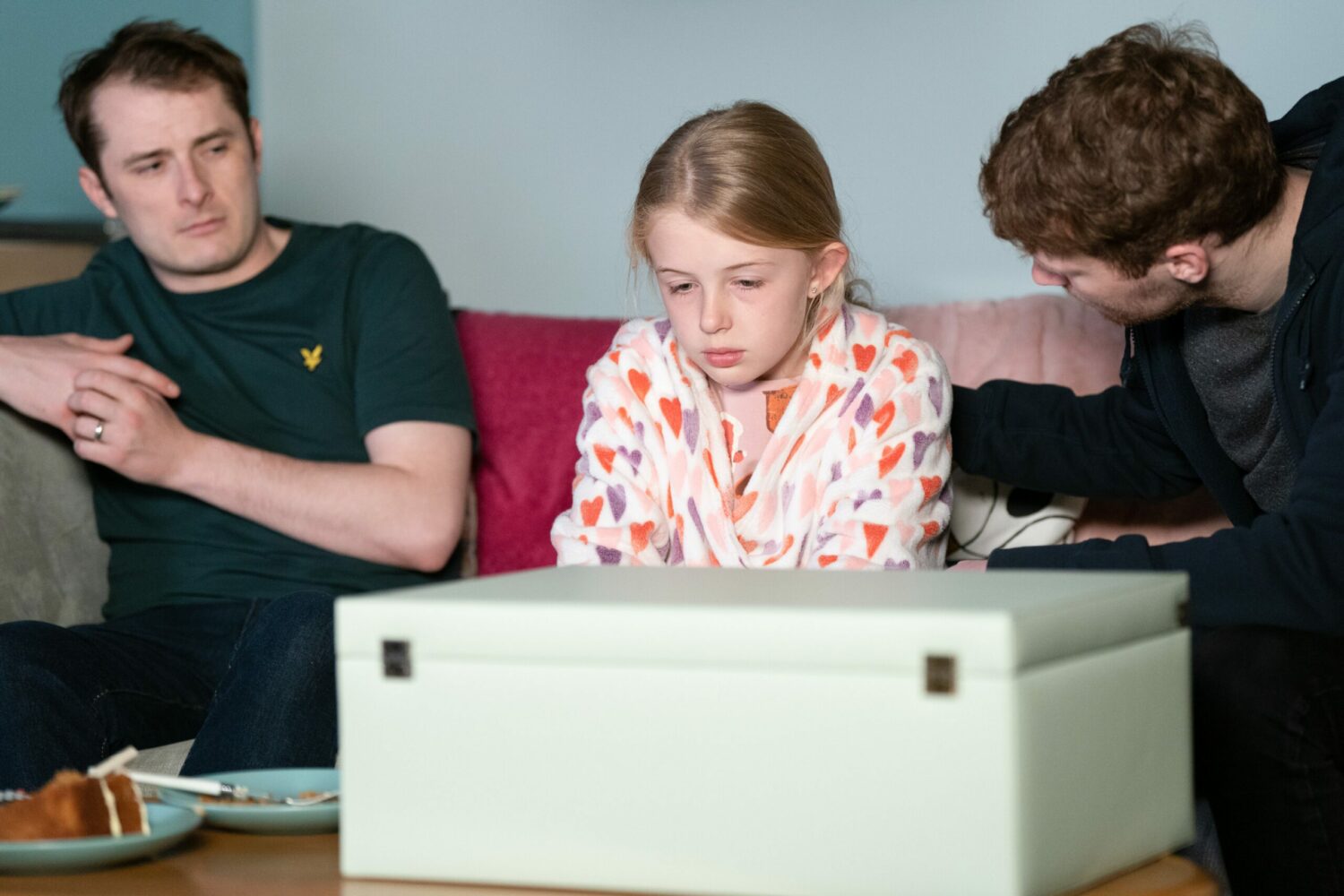 Ben and Jay try to support Lexi in EastEnders