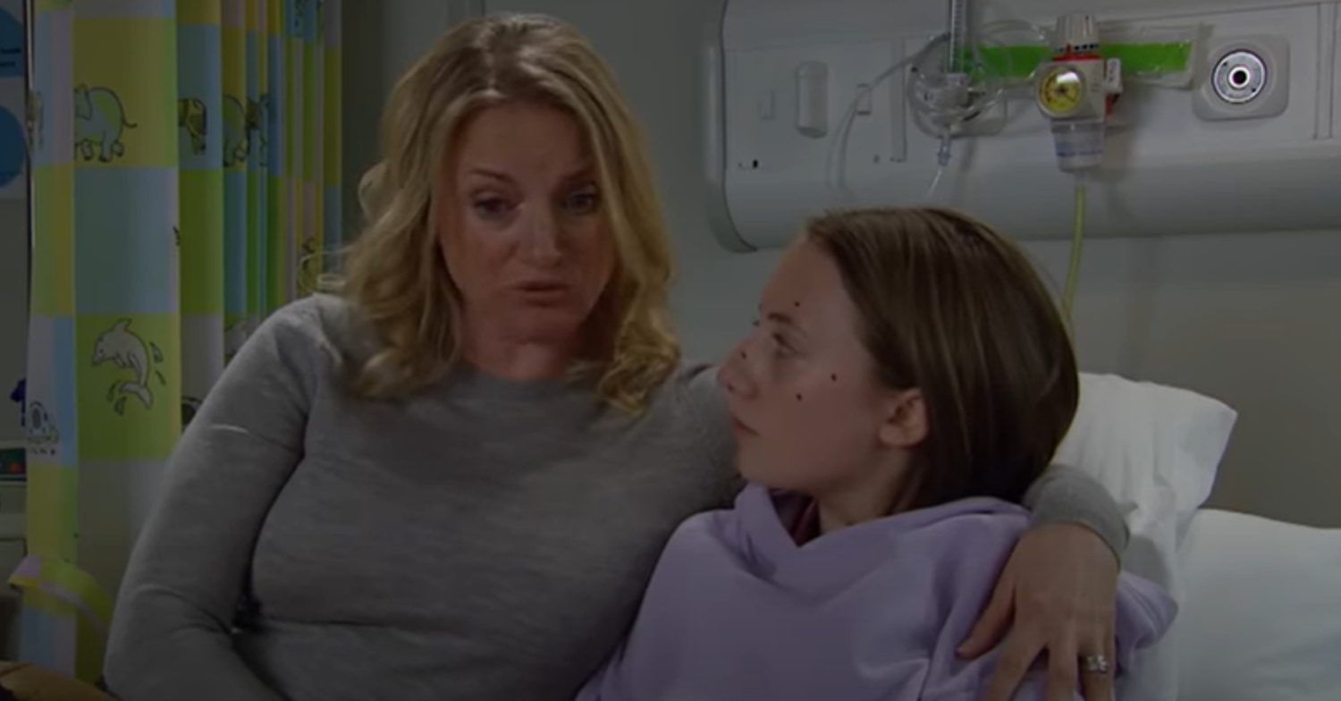 Emmerdale's Nicola is hugging Angel on her hospital bed