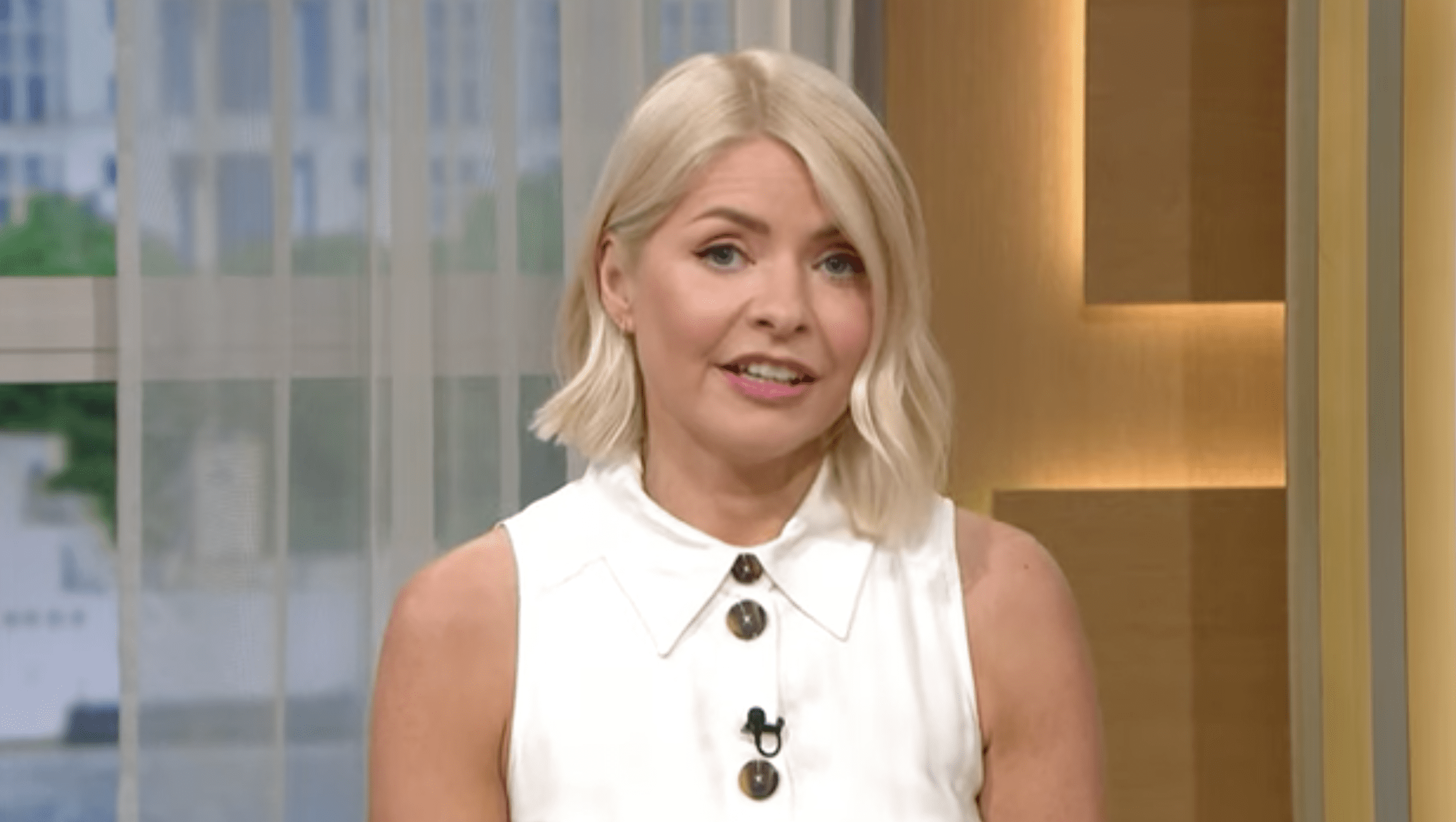 Holly Willoughby wearing white on This Morning