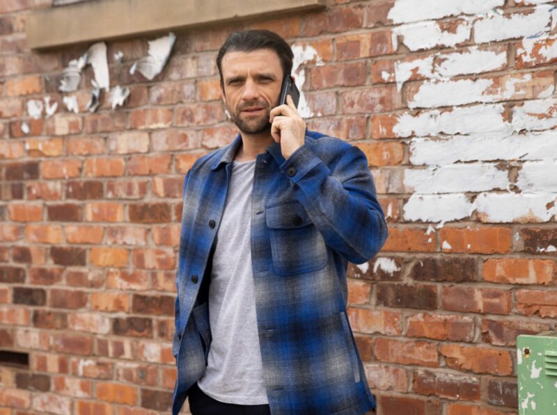 Coronation Street fans reckon Damon doesn't have long left (Credit: ITV)