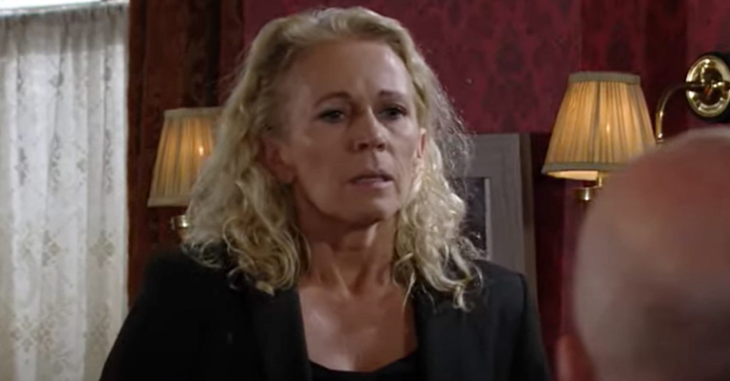 EastEnders' Lisa Fowler is in The Vic