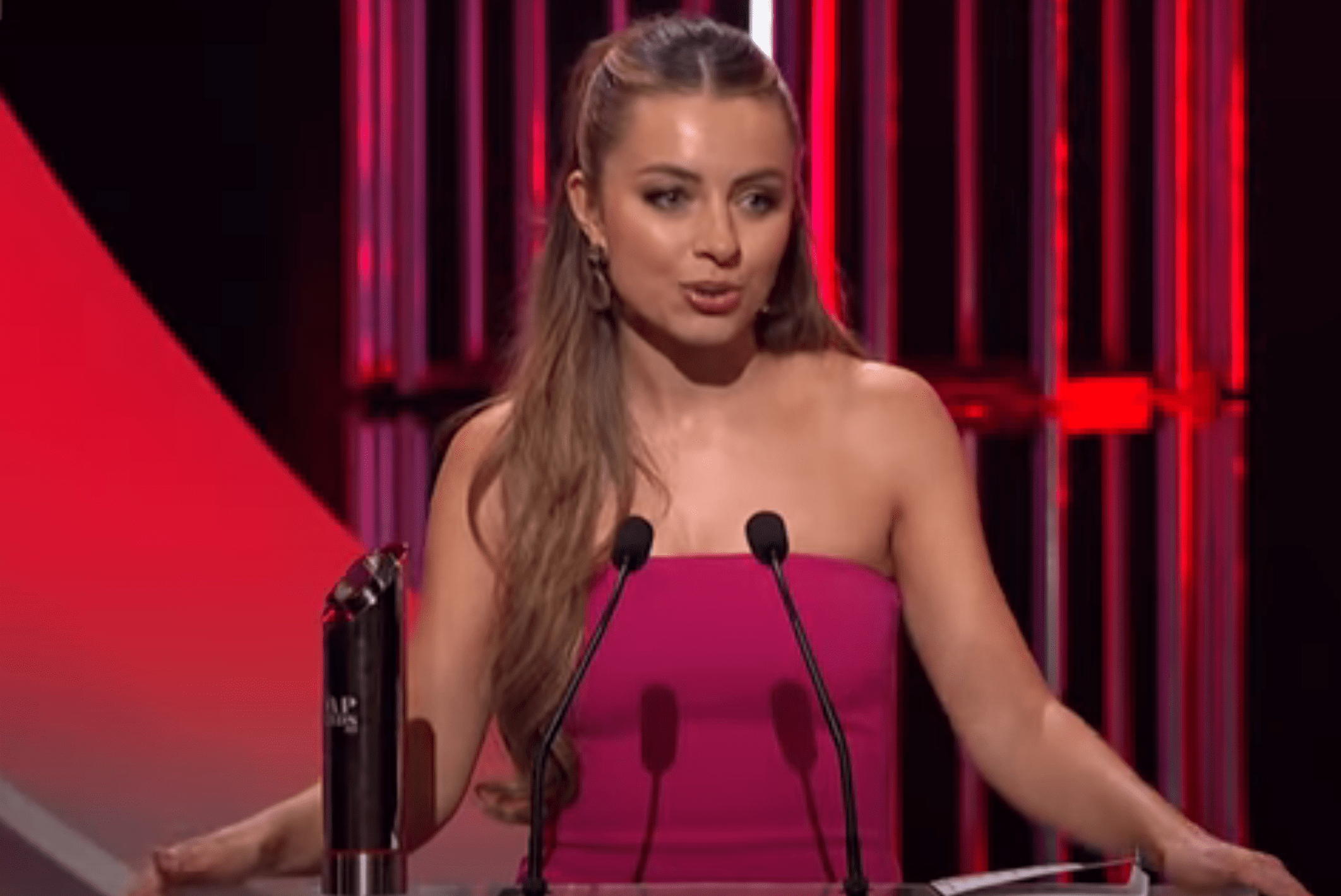 Charlotte Jordan winning Best Dramatic Performance at the British Soap Awards 