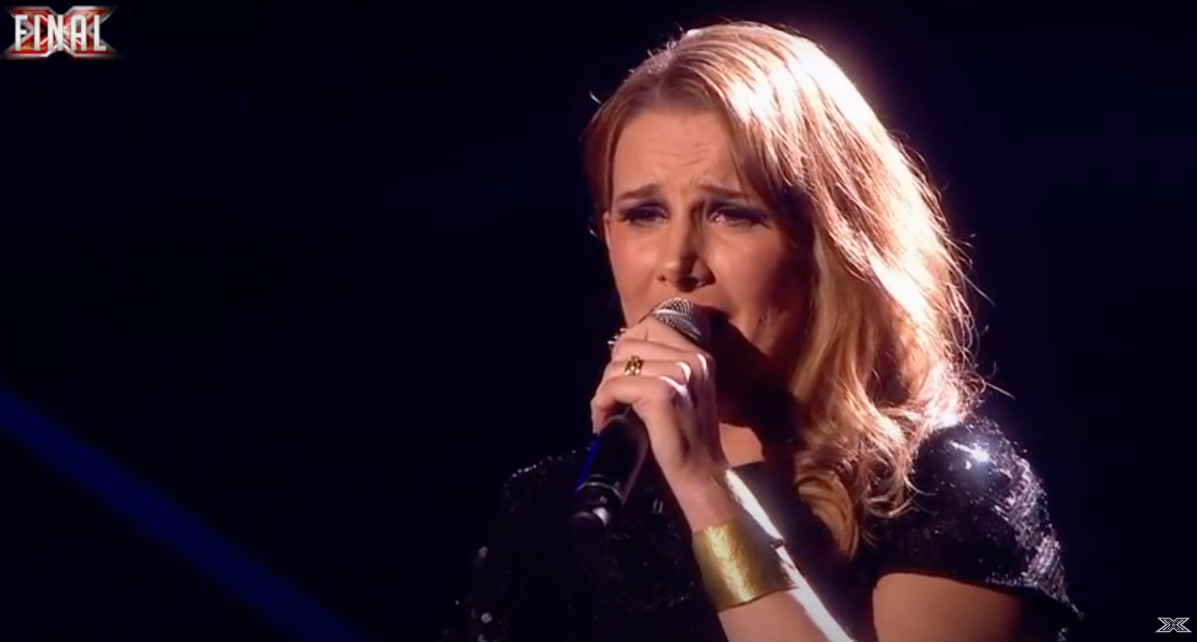 Sam Bailey singing on The X Factor