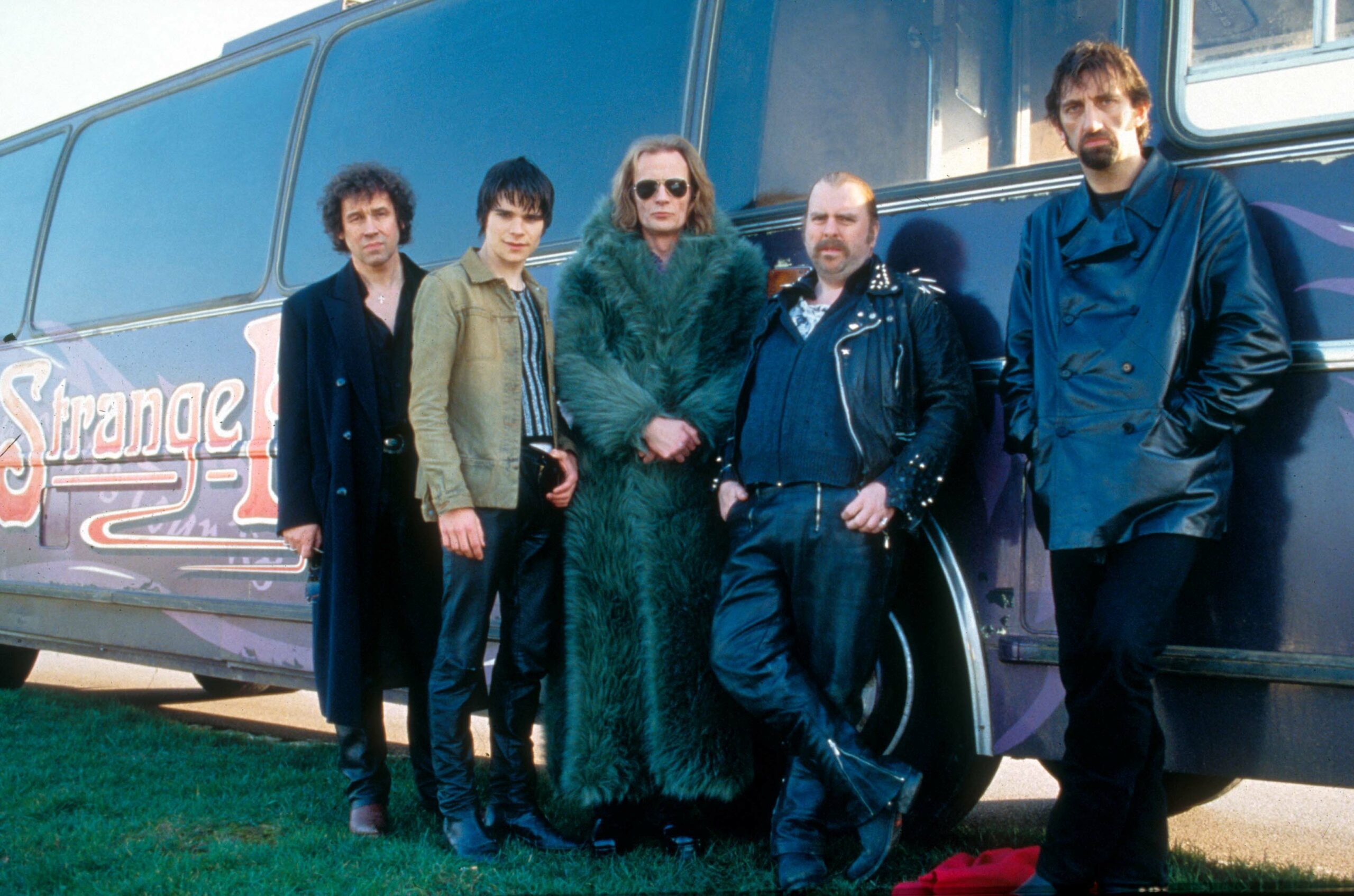 Jimmy Nail and the cast of Still Crazy in 1998