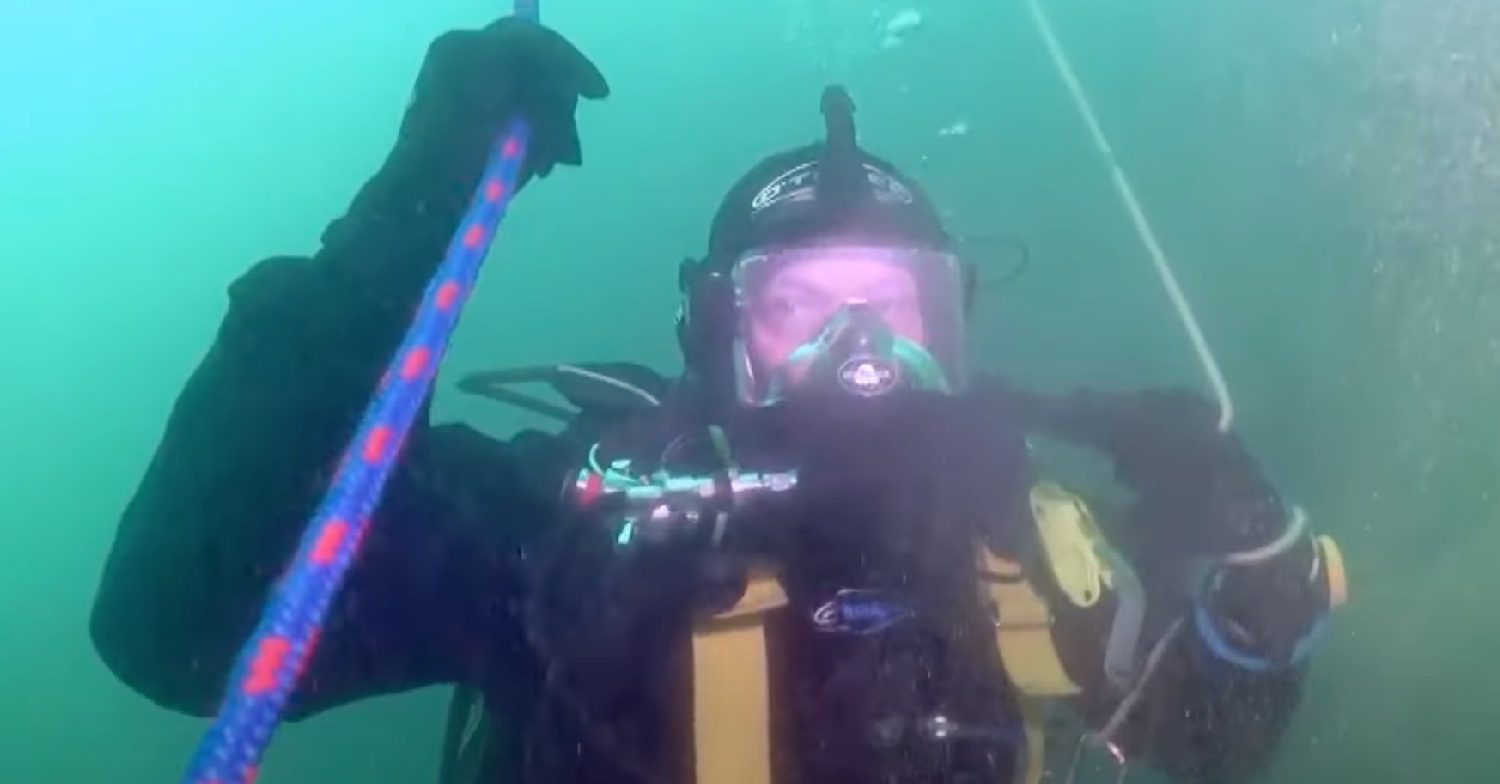 Ross Kemp dives for Sky History TV show