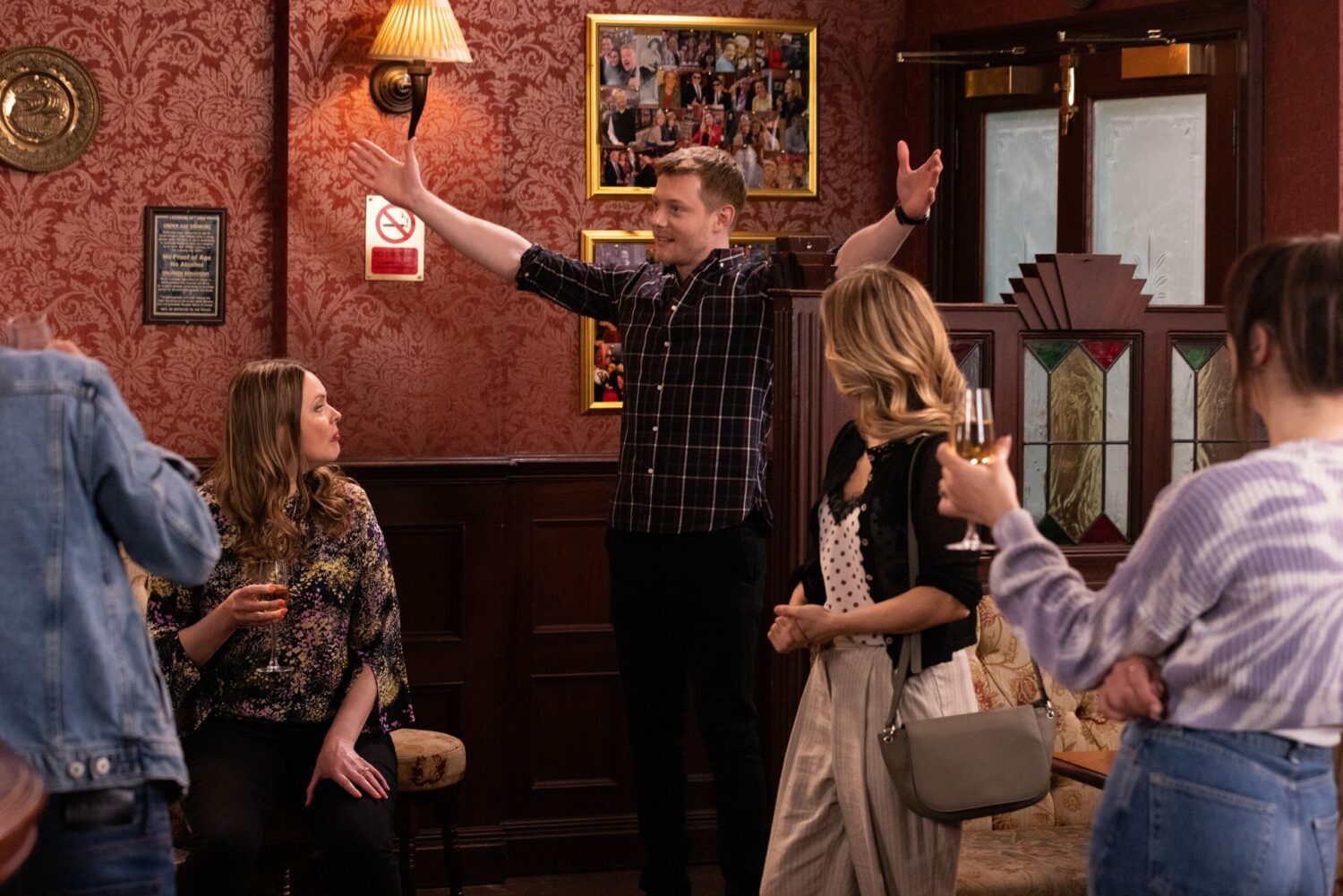 Coronation Street's Daniel is celebrating with his family in the Rovers