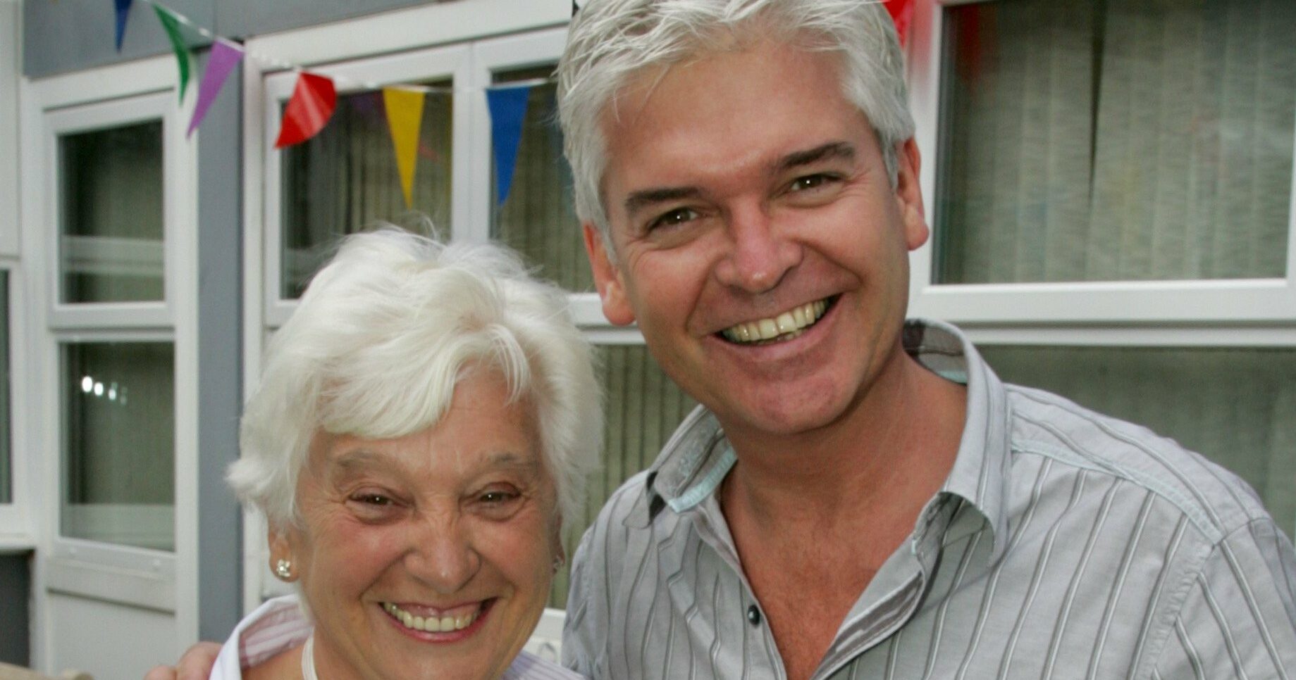 Phillip Schofield mum