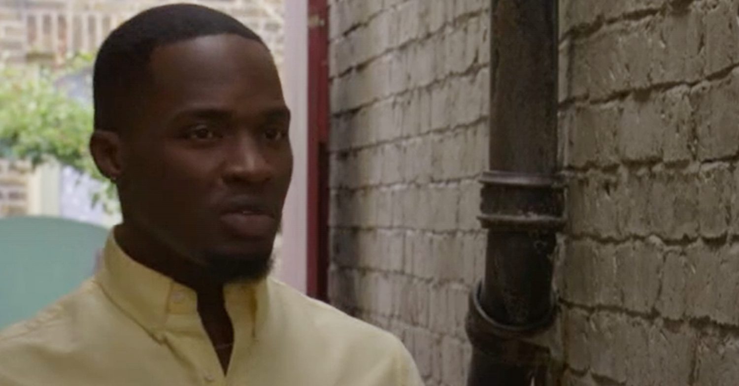 EastEnders' Finlay is in an alleyway