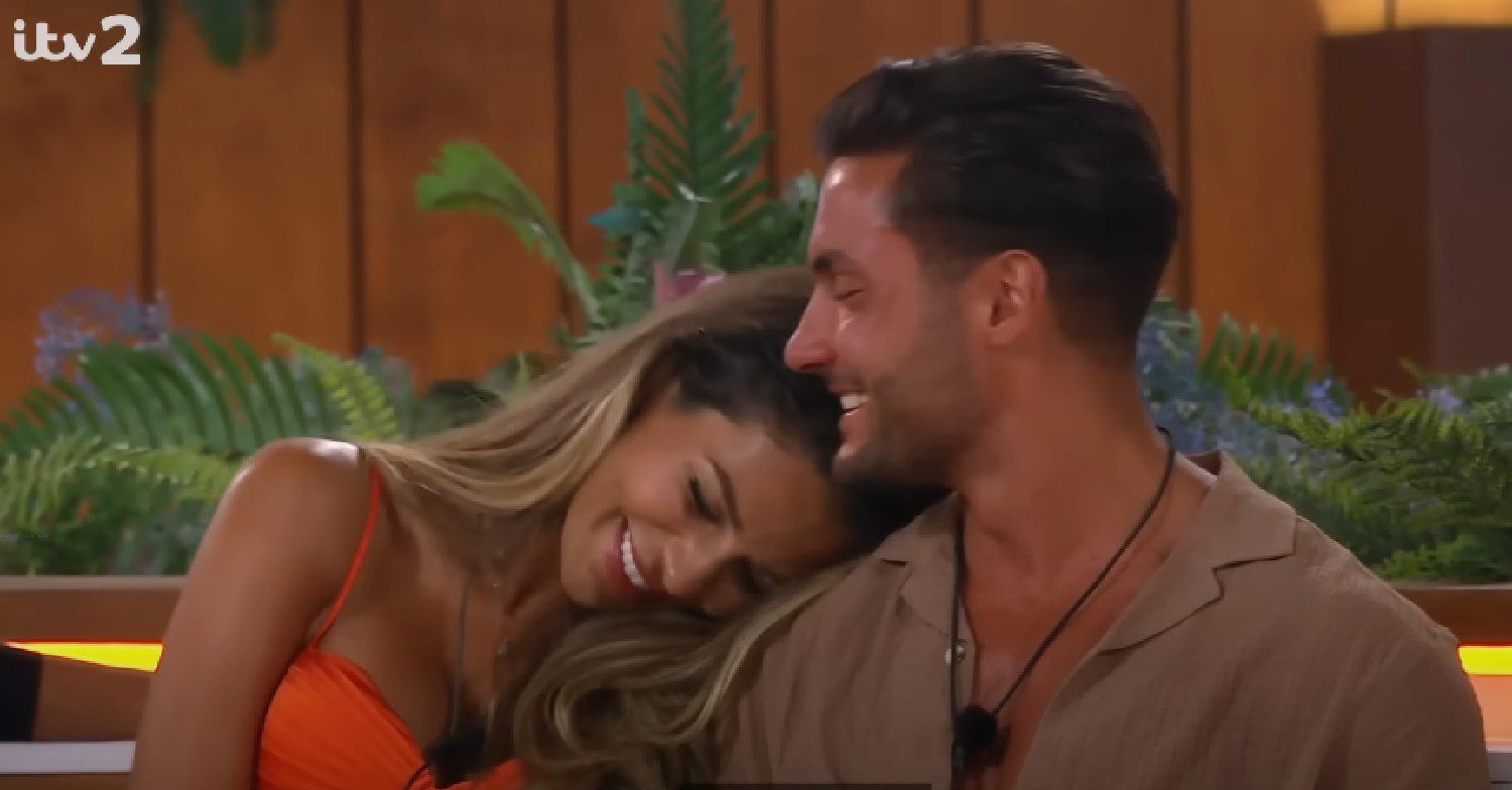 Ekin-Su rests her head on Davide's shoulder on Love Island