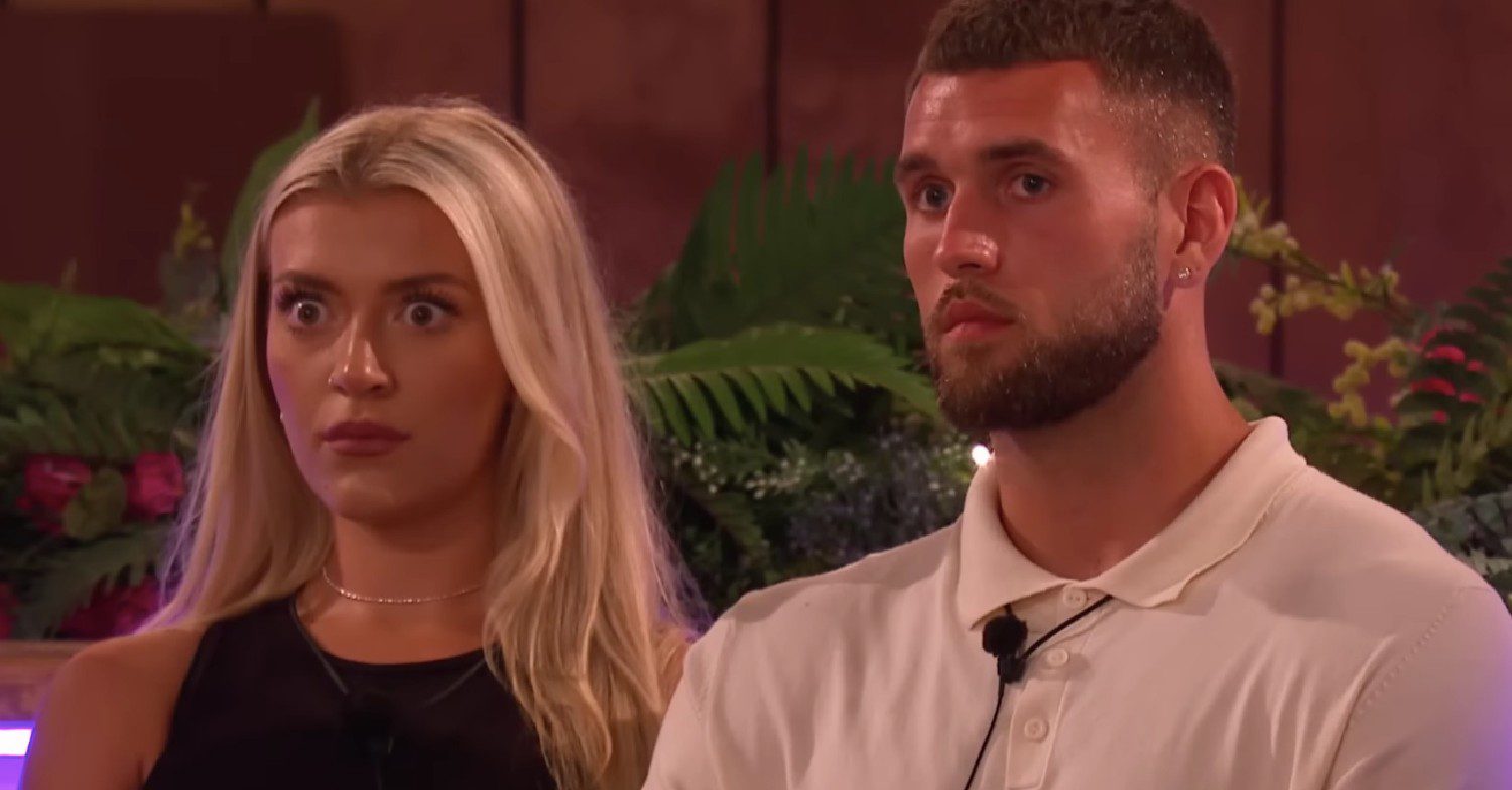 Molly Marsh on Love Island with Zach