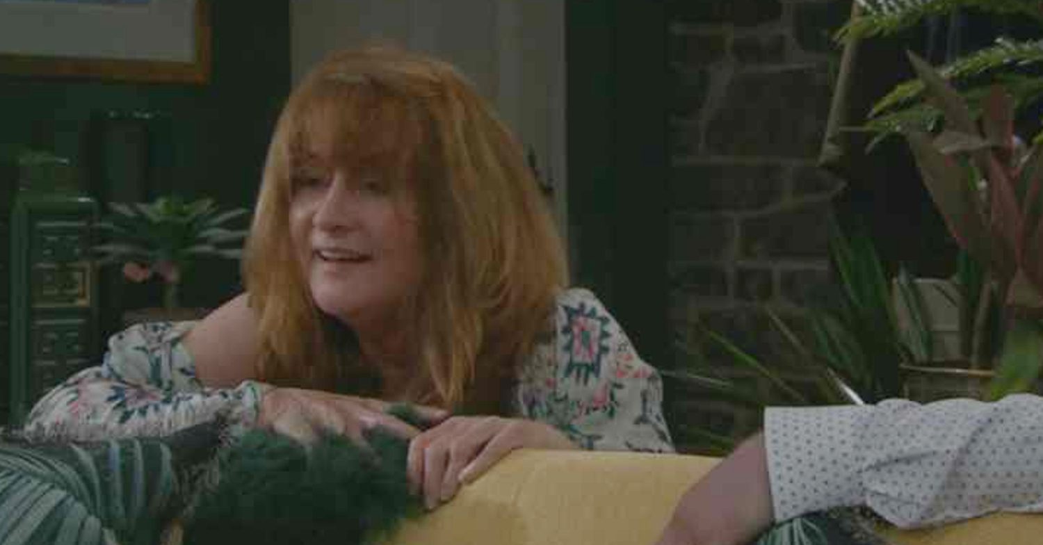 Emmerdale's Wendy is leaning on the sofa exhausted