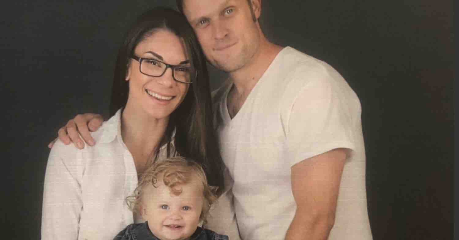 Cyra Rose Thoeming and her parents