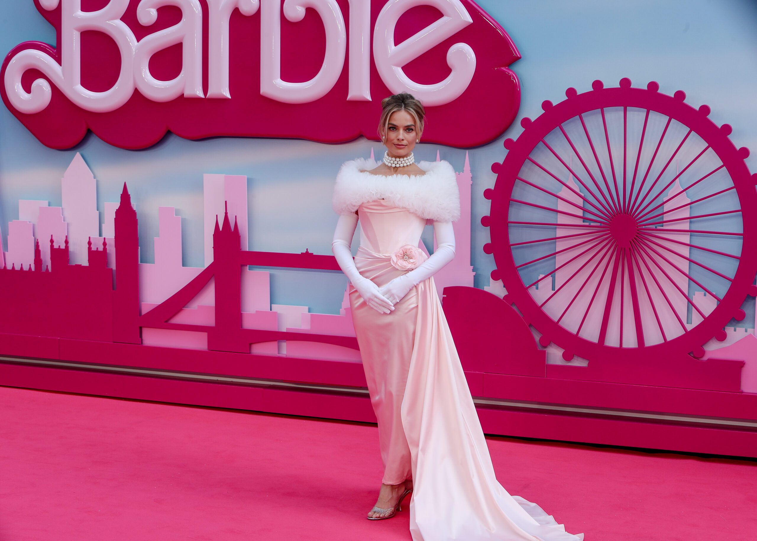 Margot Robbie in pink dress at Barbie premiere