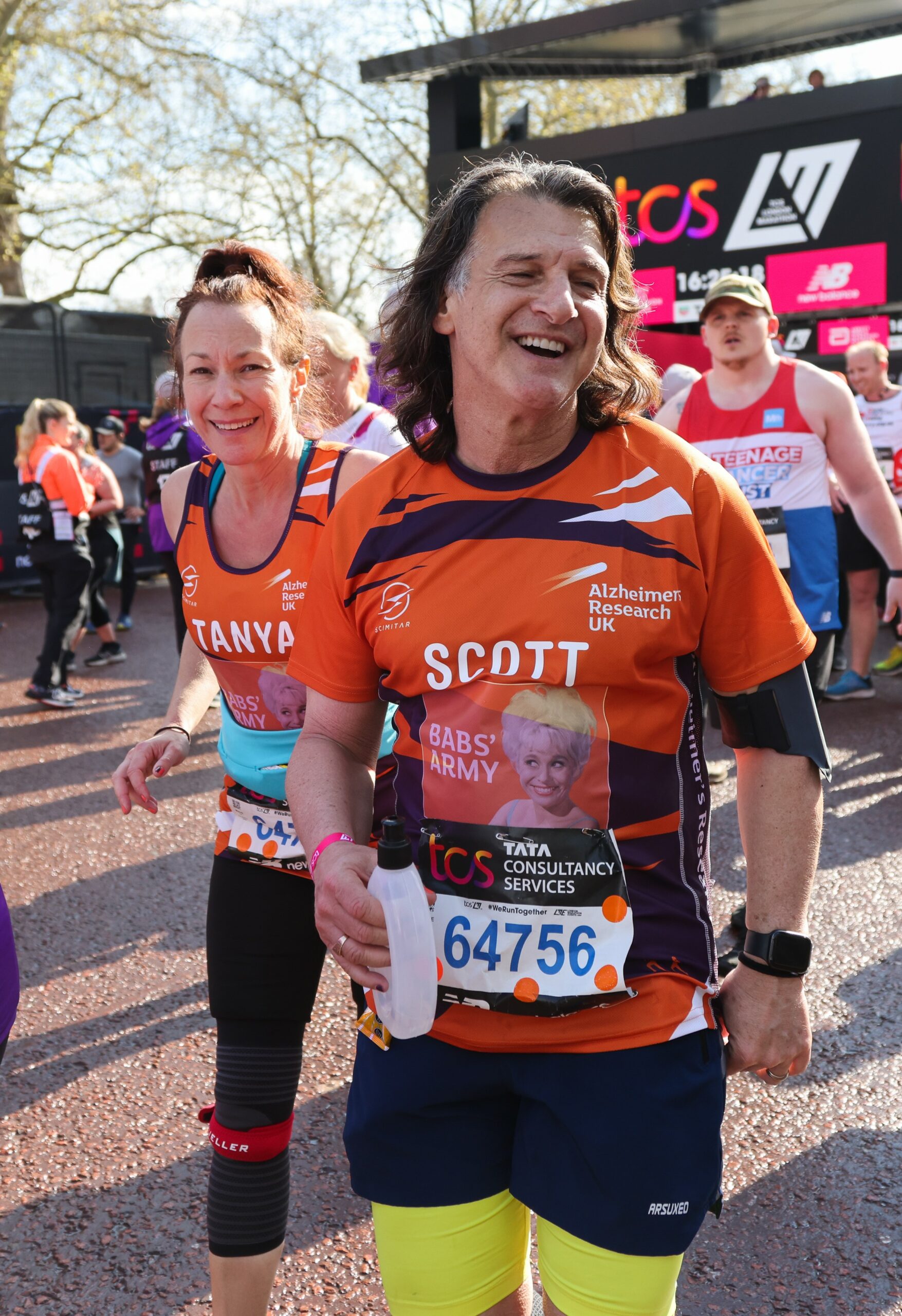 Tanya Franks and Scott Mitchell during London Marathon