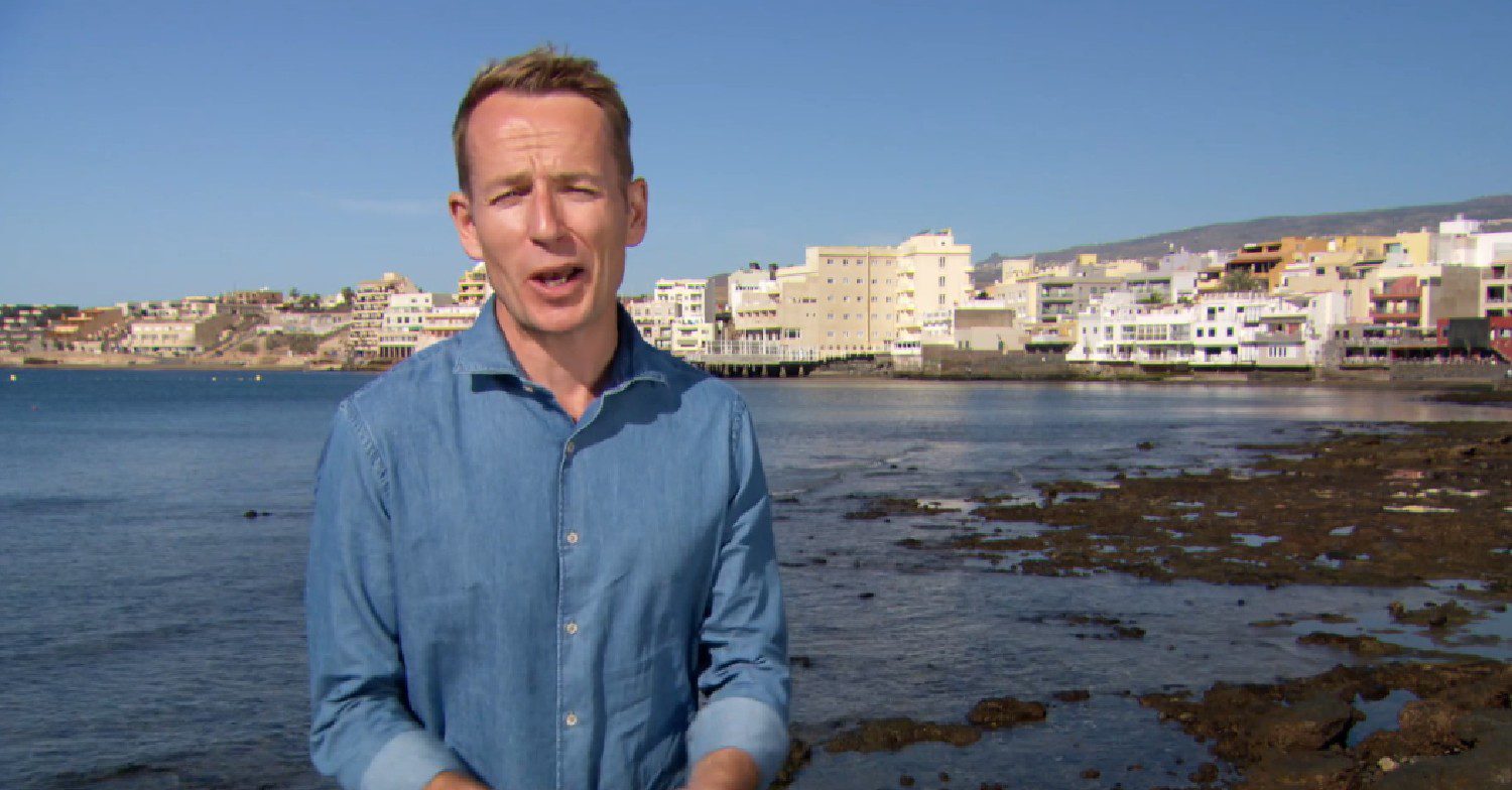 Jonnie Irwin presenting A Place in the Sun