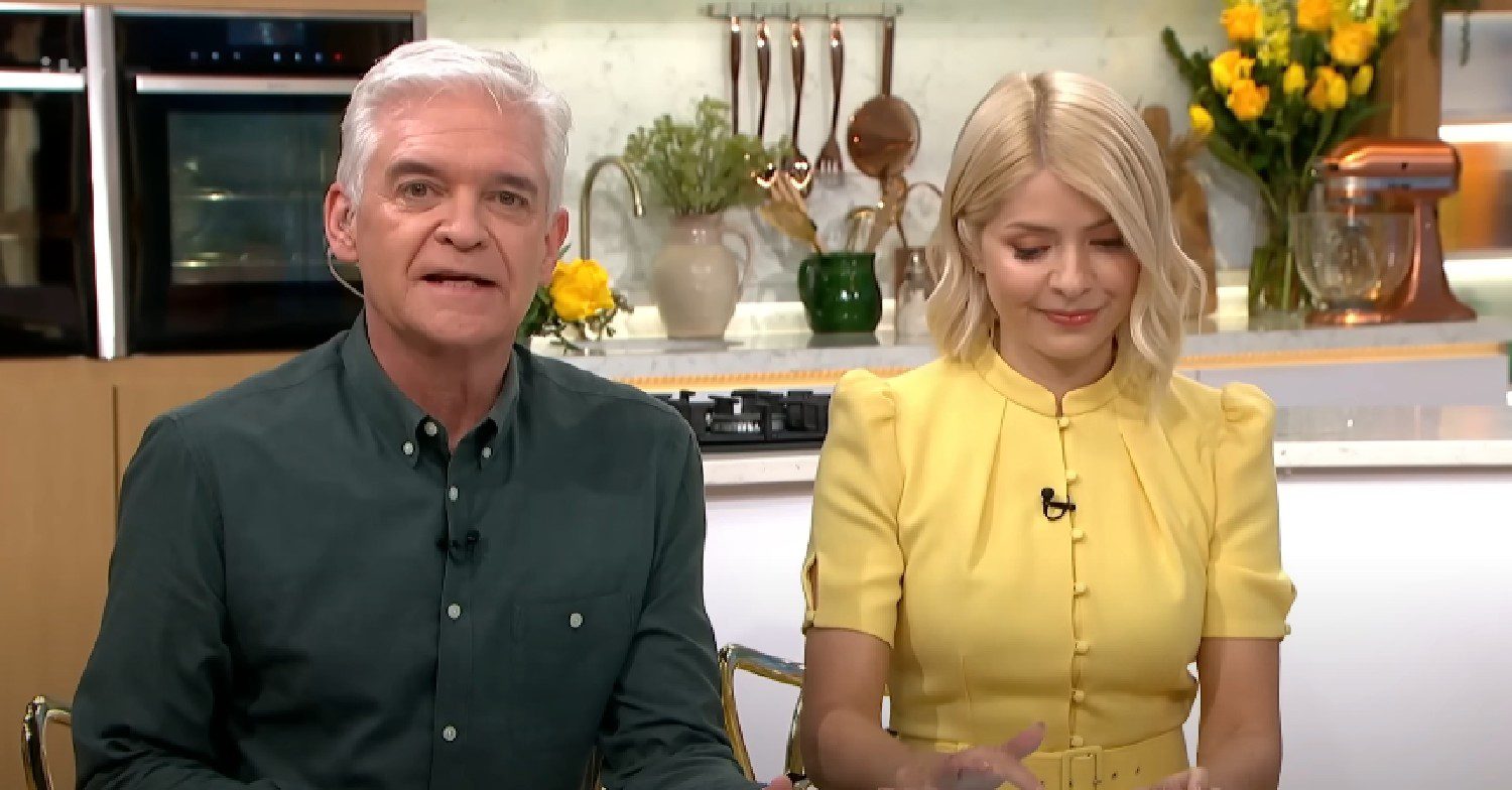 Phillip Schofield and Holly Willoughby hosting This Morning