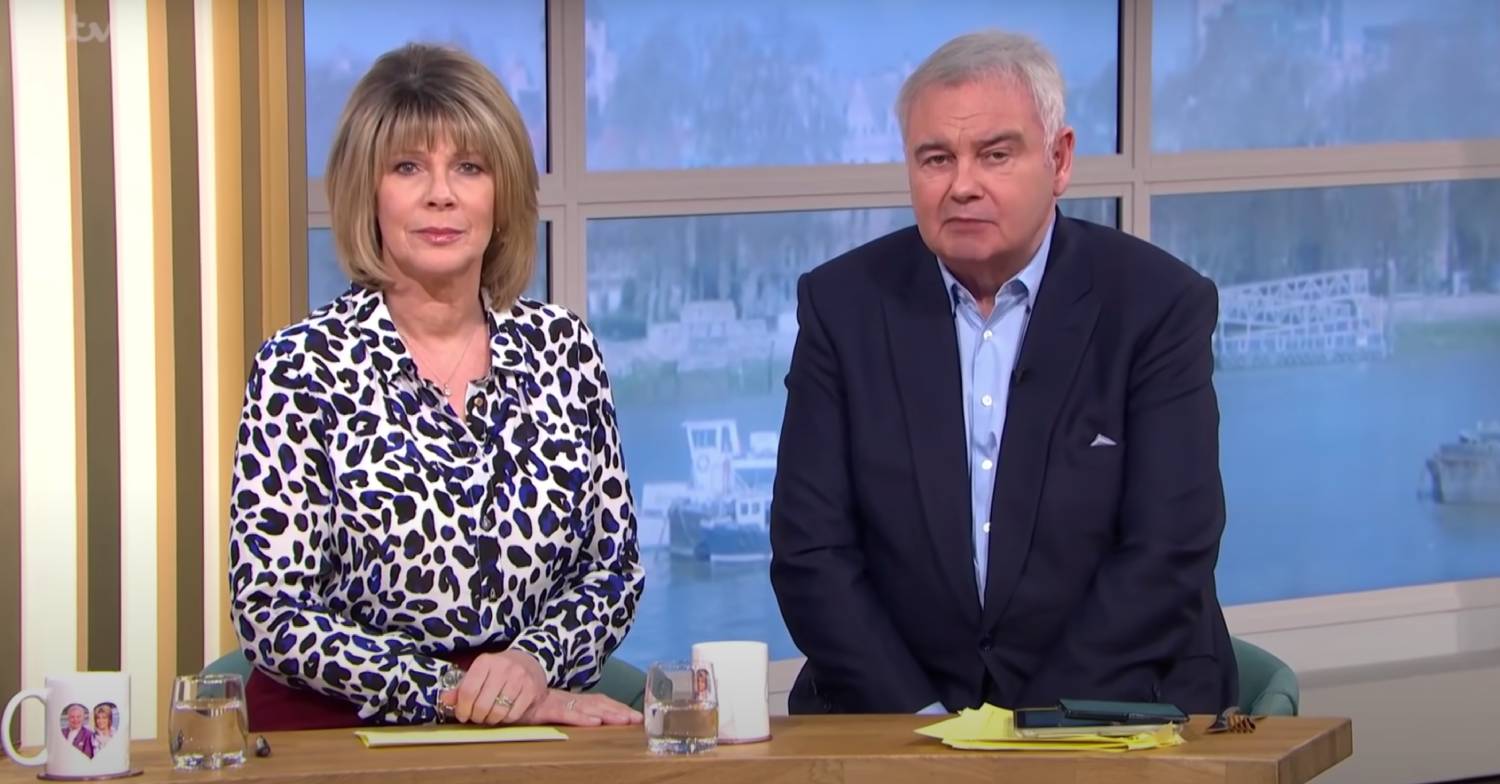 Ruth Langsford and Eamonn Holmes sit together on This Morning