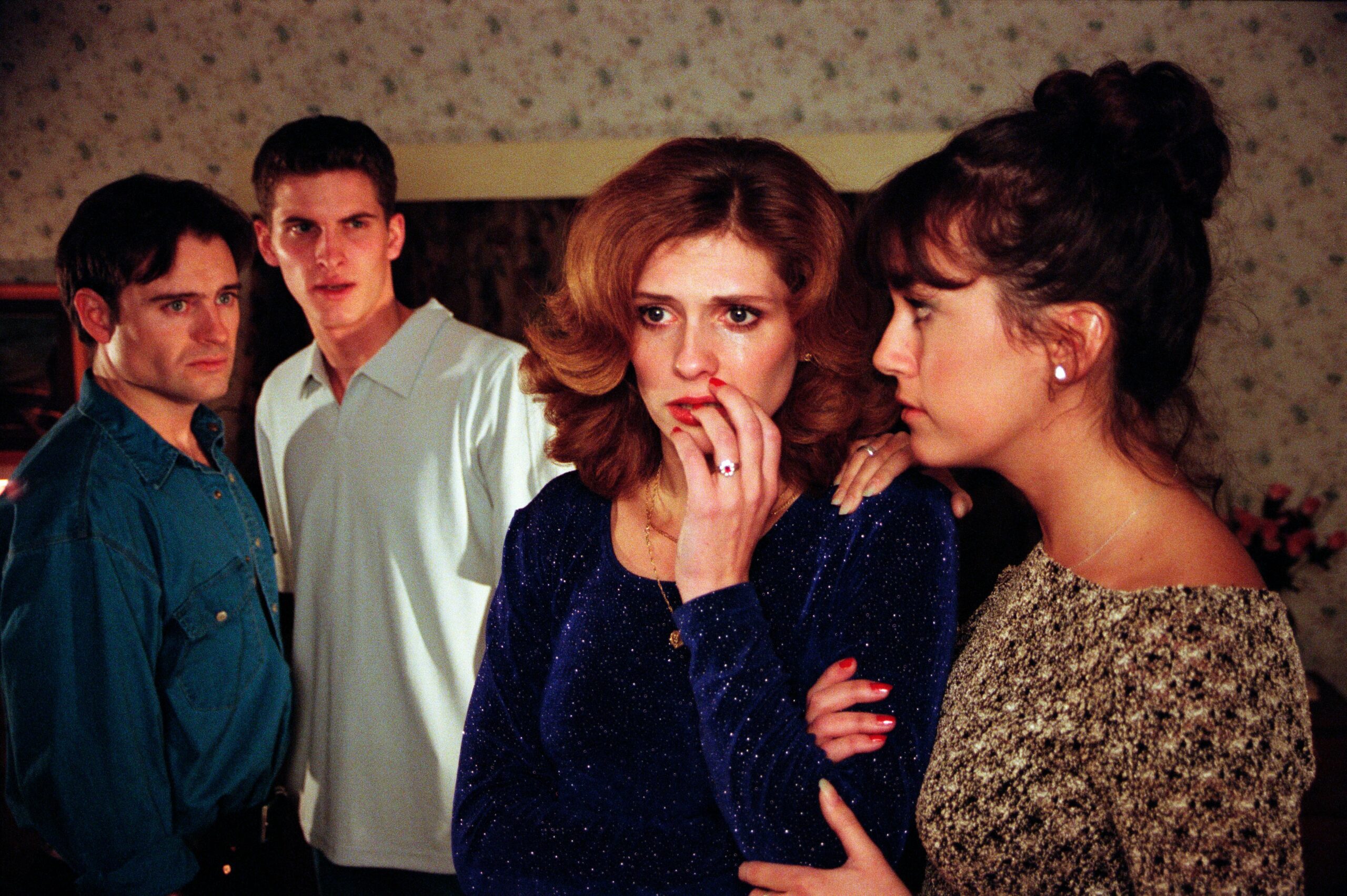 When Gavin disappears from the bar, Bernice goes in search of him. But she and Tricia are unprepared for the sight that awaits them... Gavin and Jason embracing