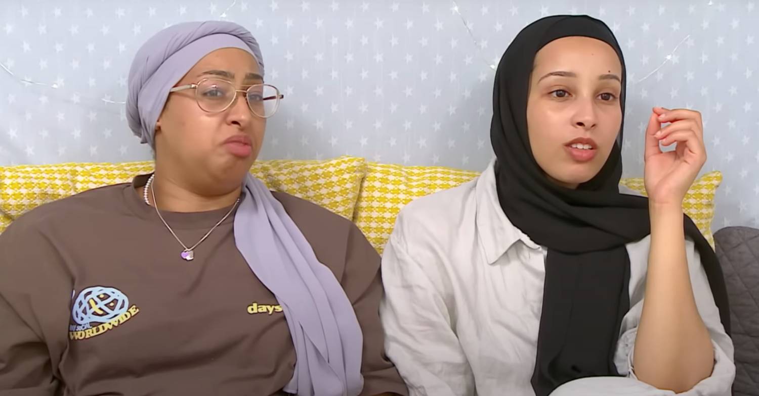 Gogglebox stars Amira and Amani watch the telly