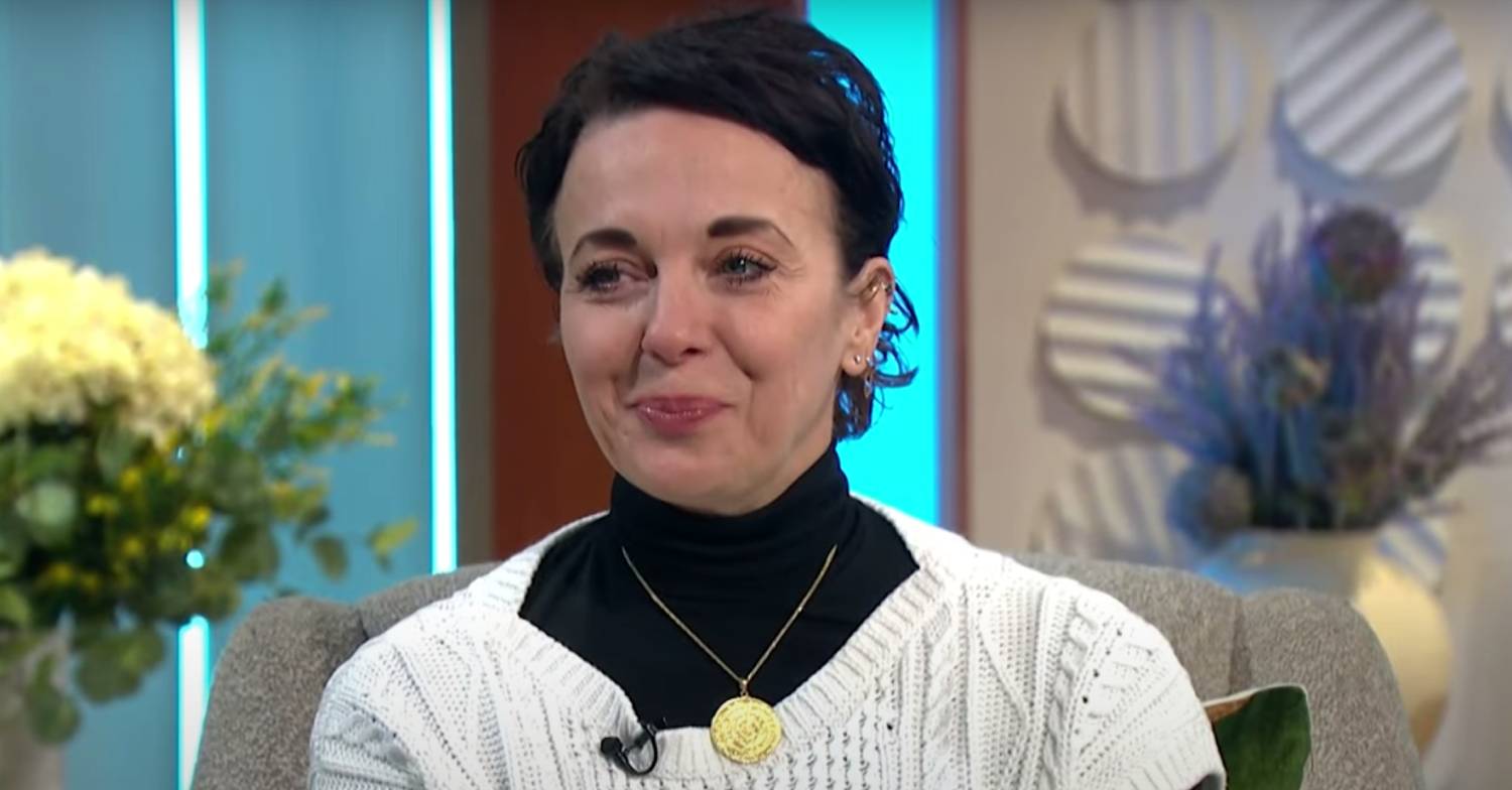 Amanda Abbington smiles