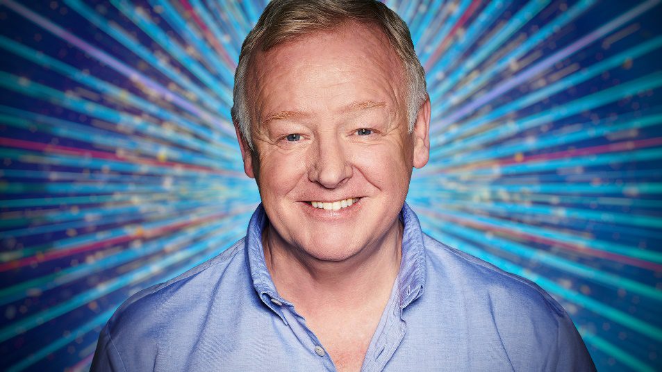 Les Dennis against a Strictly backdrop