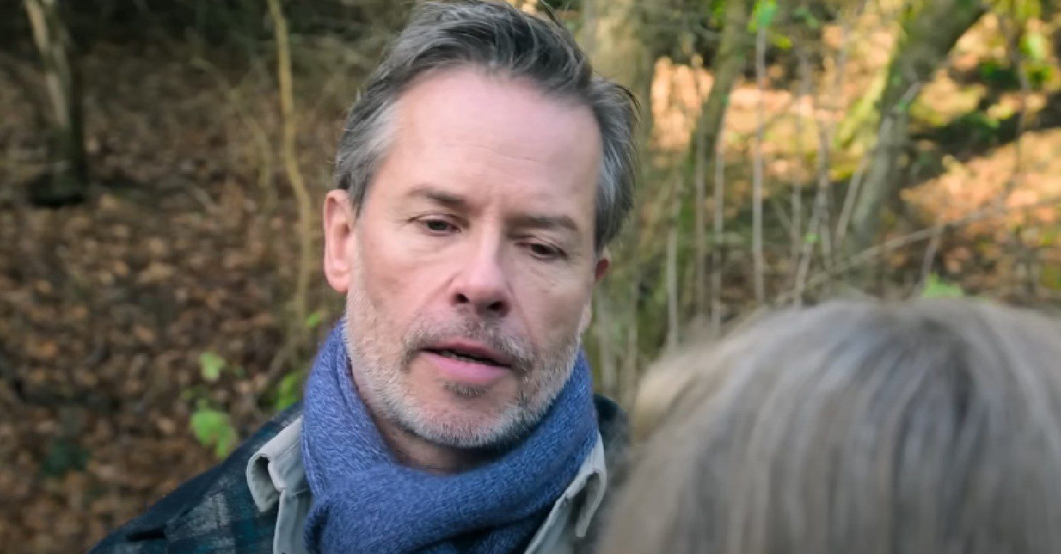 Guy Pearce in Neighbours 