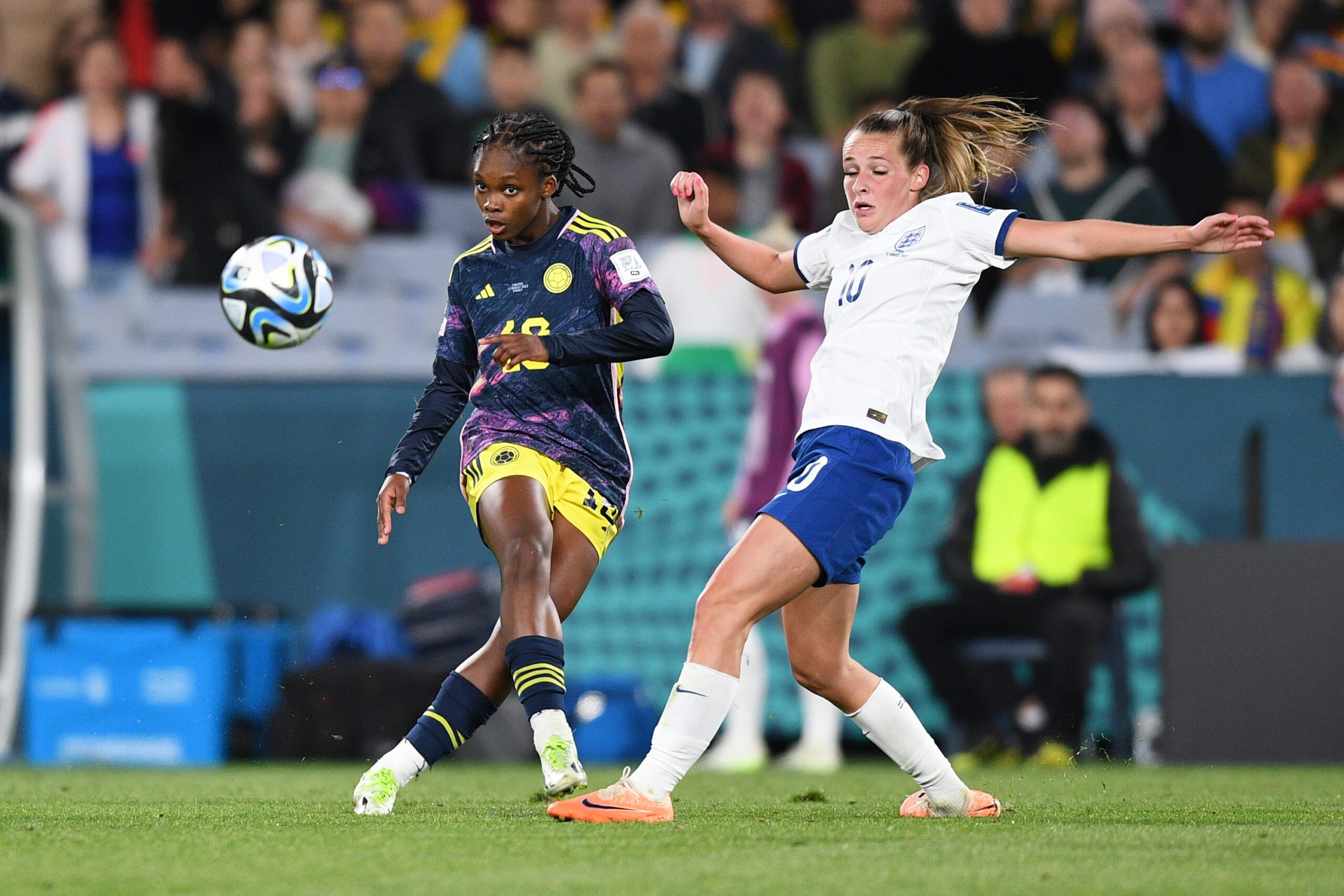 Ella Toone and Linda Caicedo