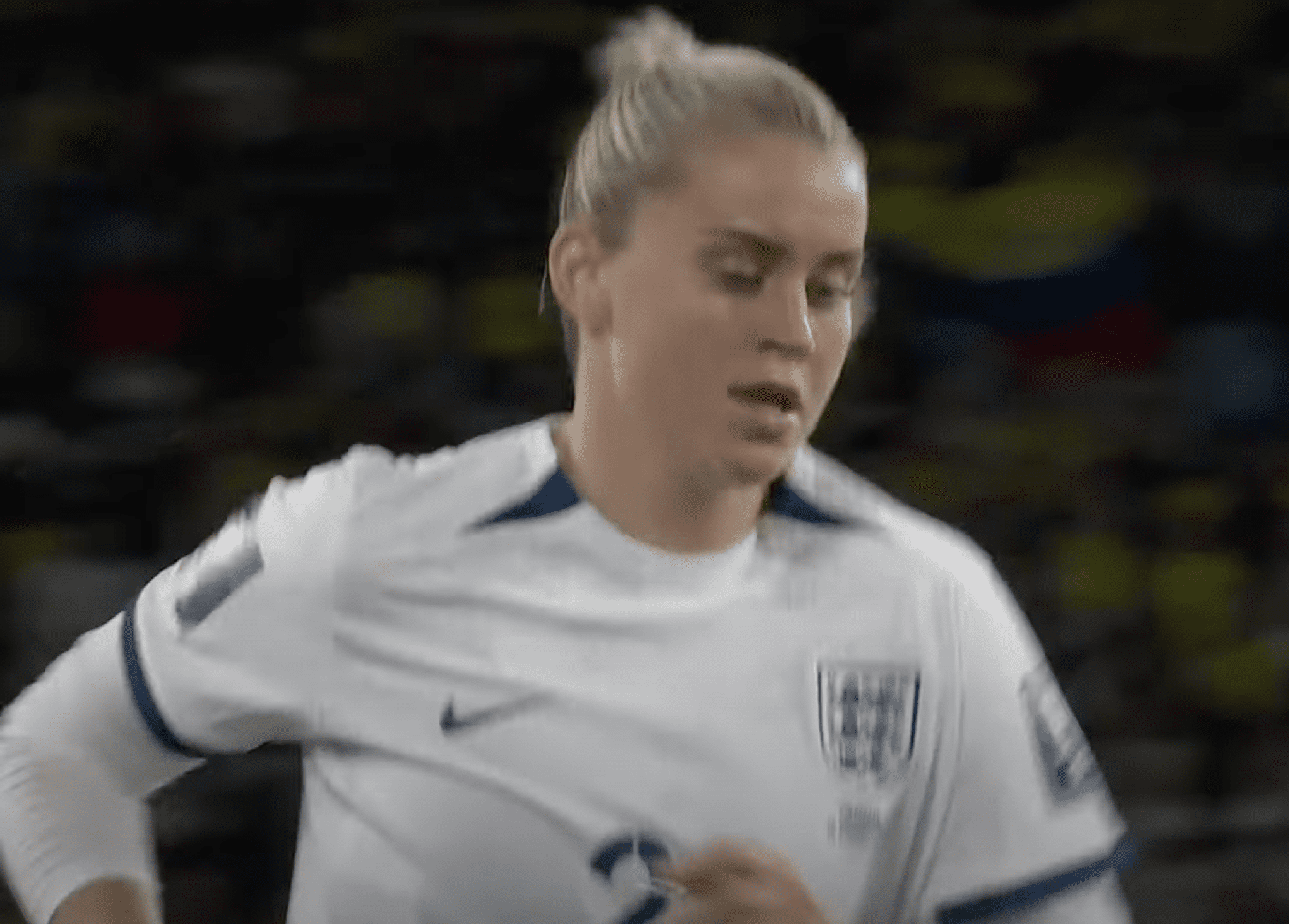 Alessia Russo running