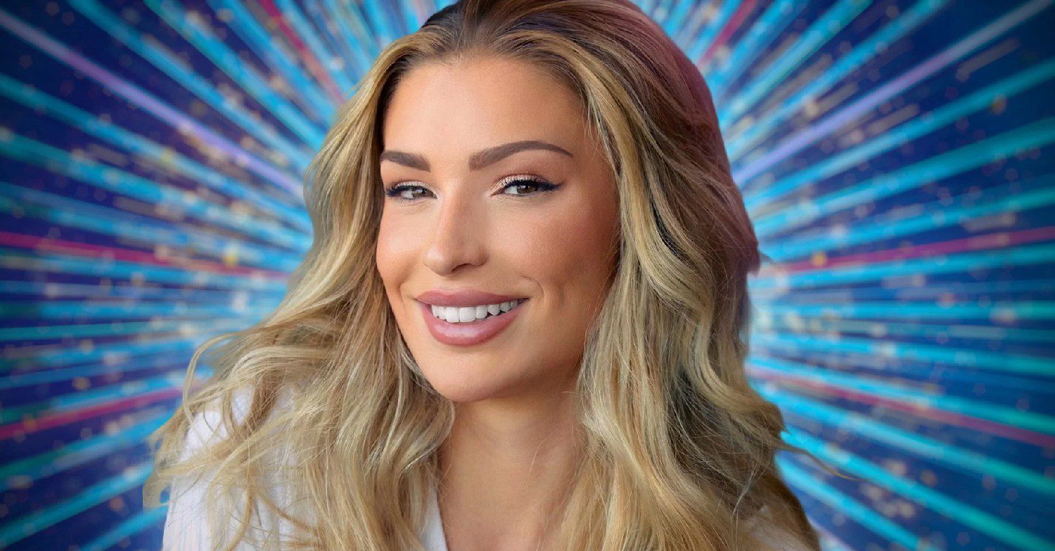 Zara McDermott smiling 