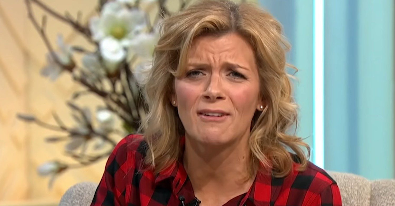 Jane Danson grimaces while talking on Lorraine