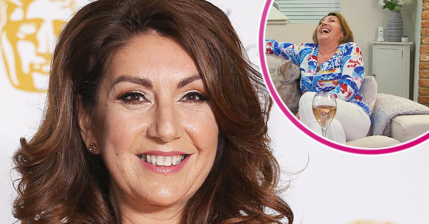 Jane McDonald smiling