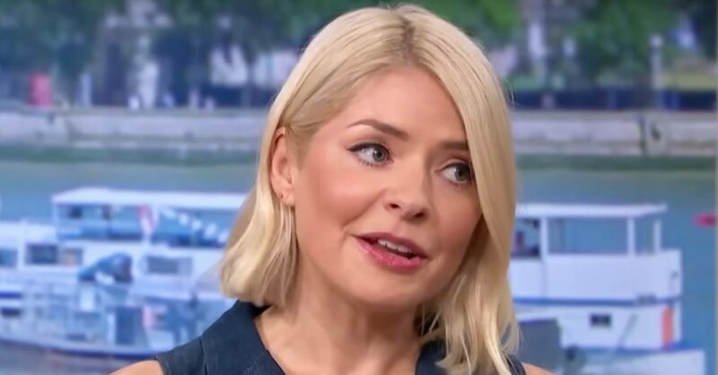 Holly Willoughby looks to her side on This Morning today