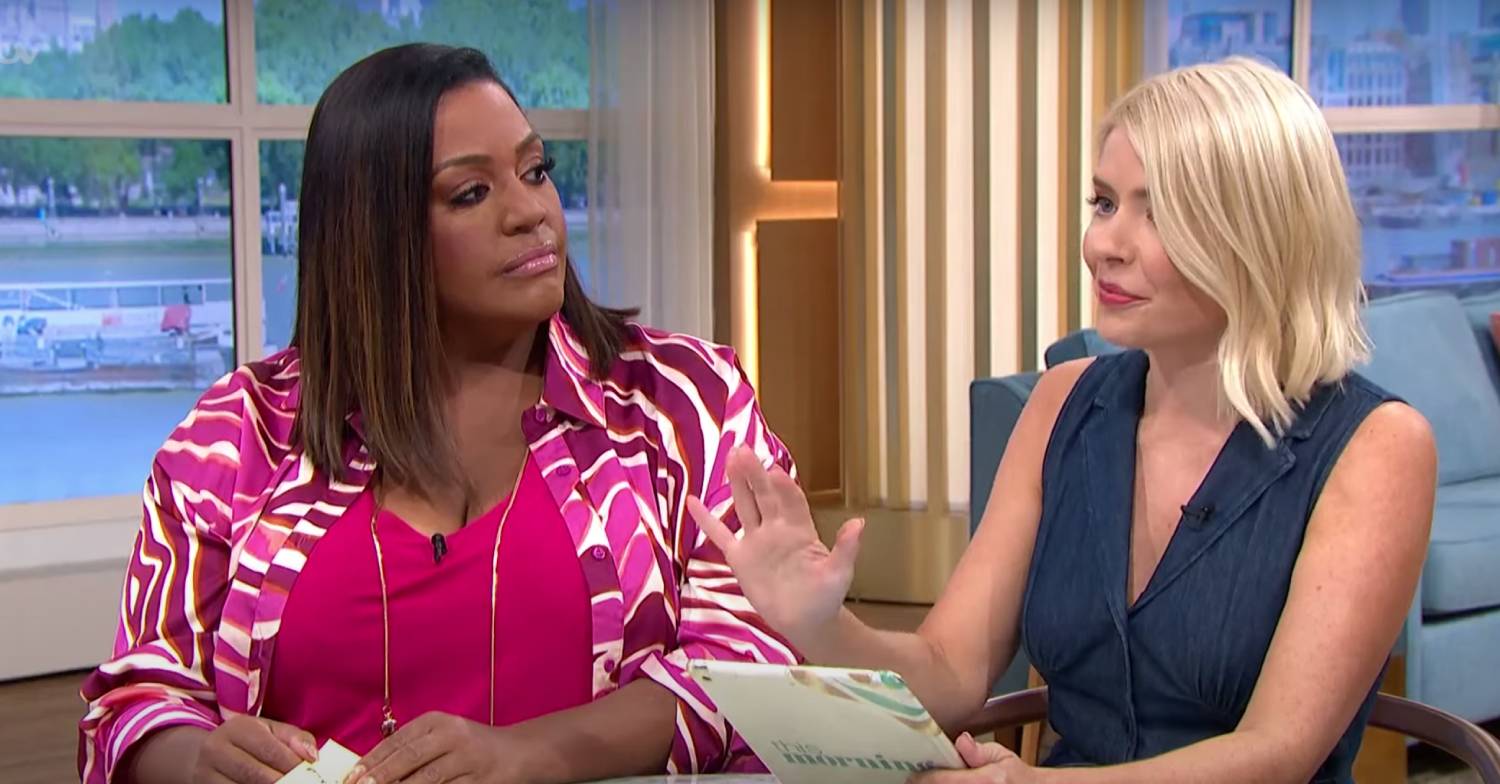 Alison Hammond looks at Holly Willoughby on This Morning today