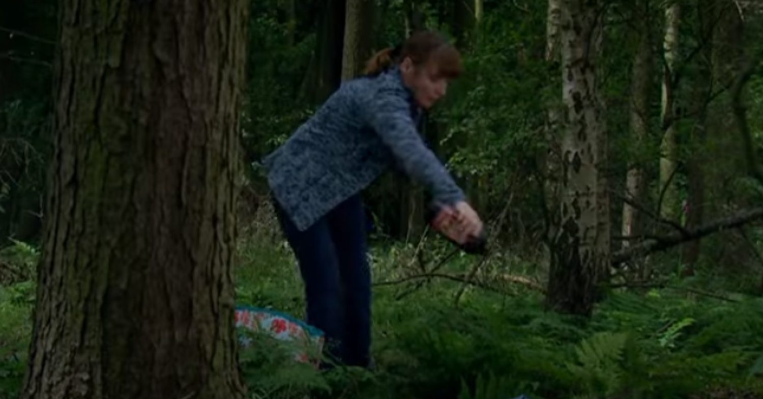 Emmerdale's Lydia is burning her clothes in the woods