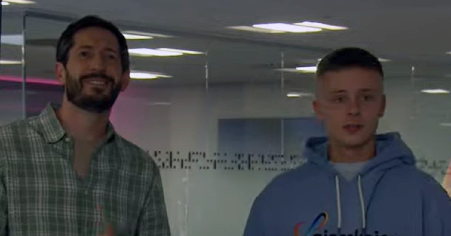 Emmerdale's Craig and Samson are at work