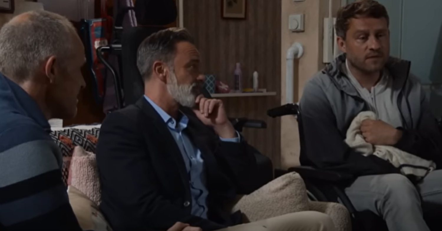 Coronation Street's Paul and Billy are in Shelly's flat