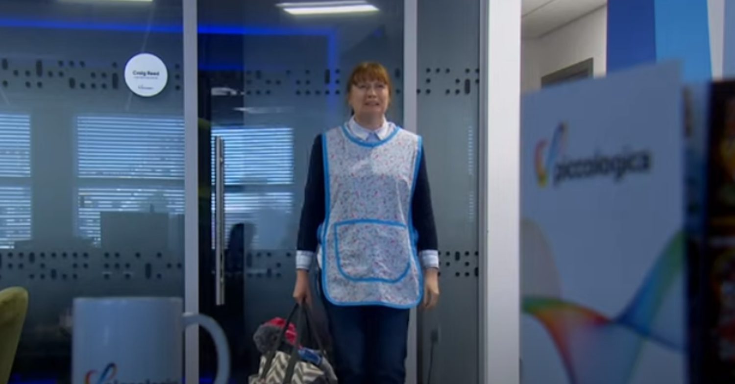 Emmerdale's Lydia is crying at work