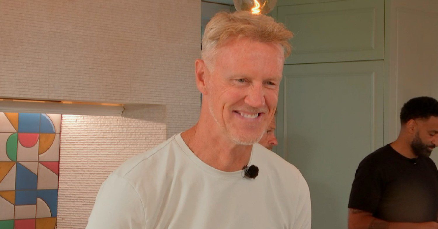 Martin M smiling on My Mum, Your Dad