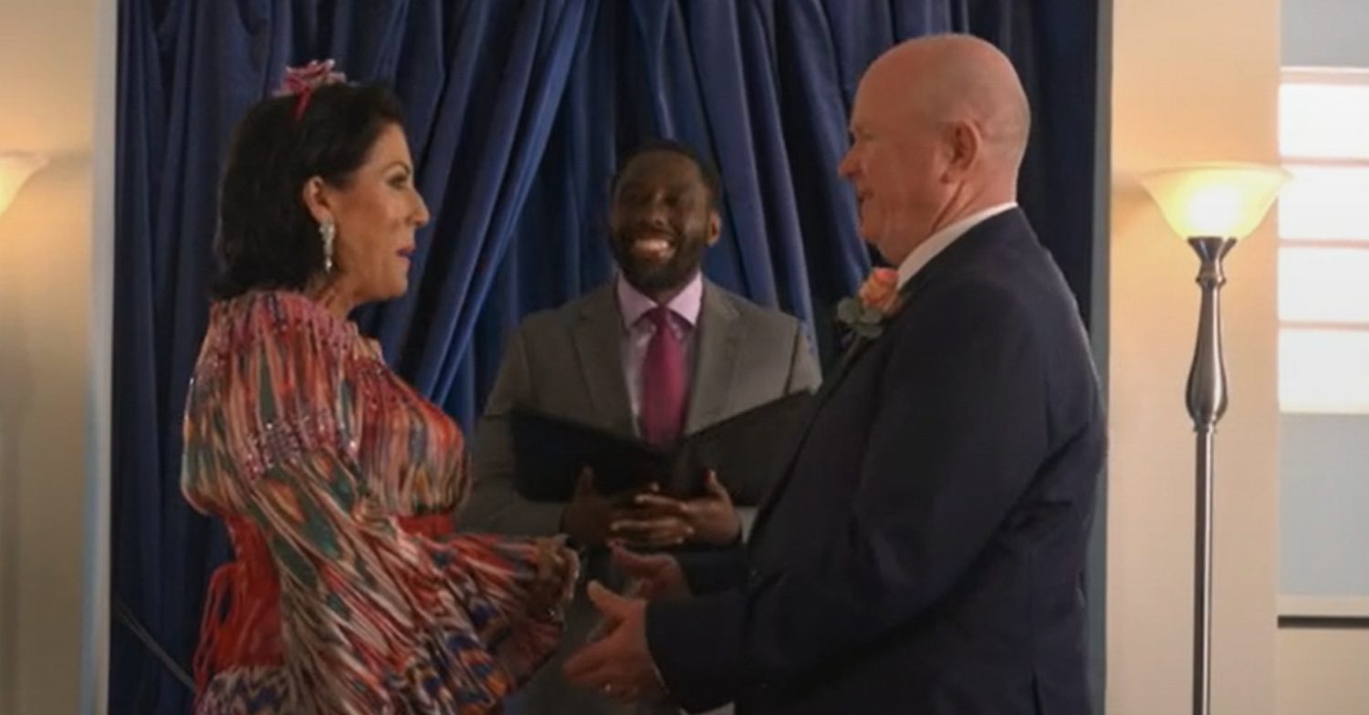 EastEnders' Kat and Phil are at the alter