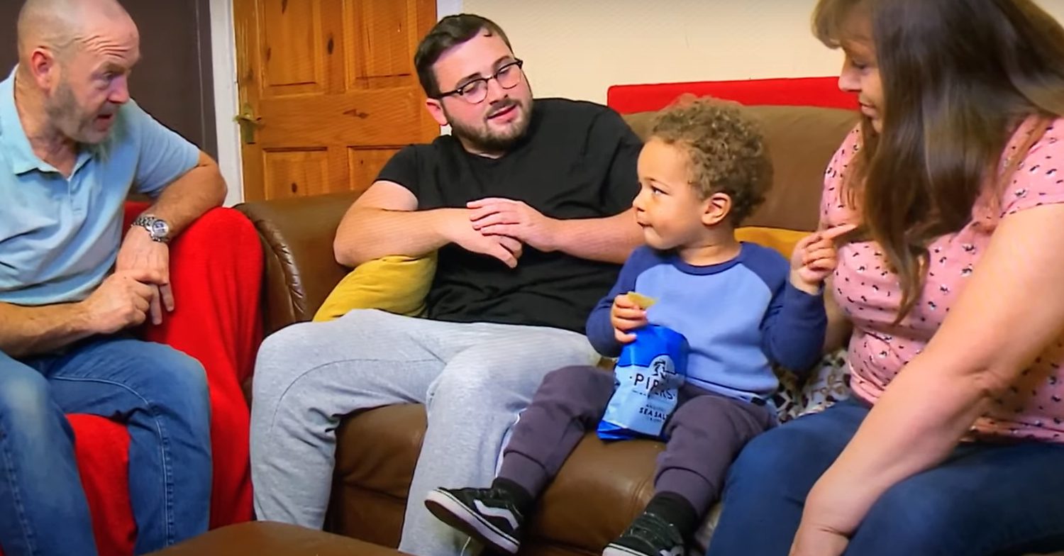 Shaun Malone in deep discussion over Hoover's hair on Gogglebox