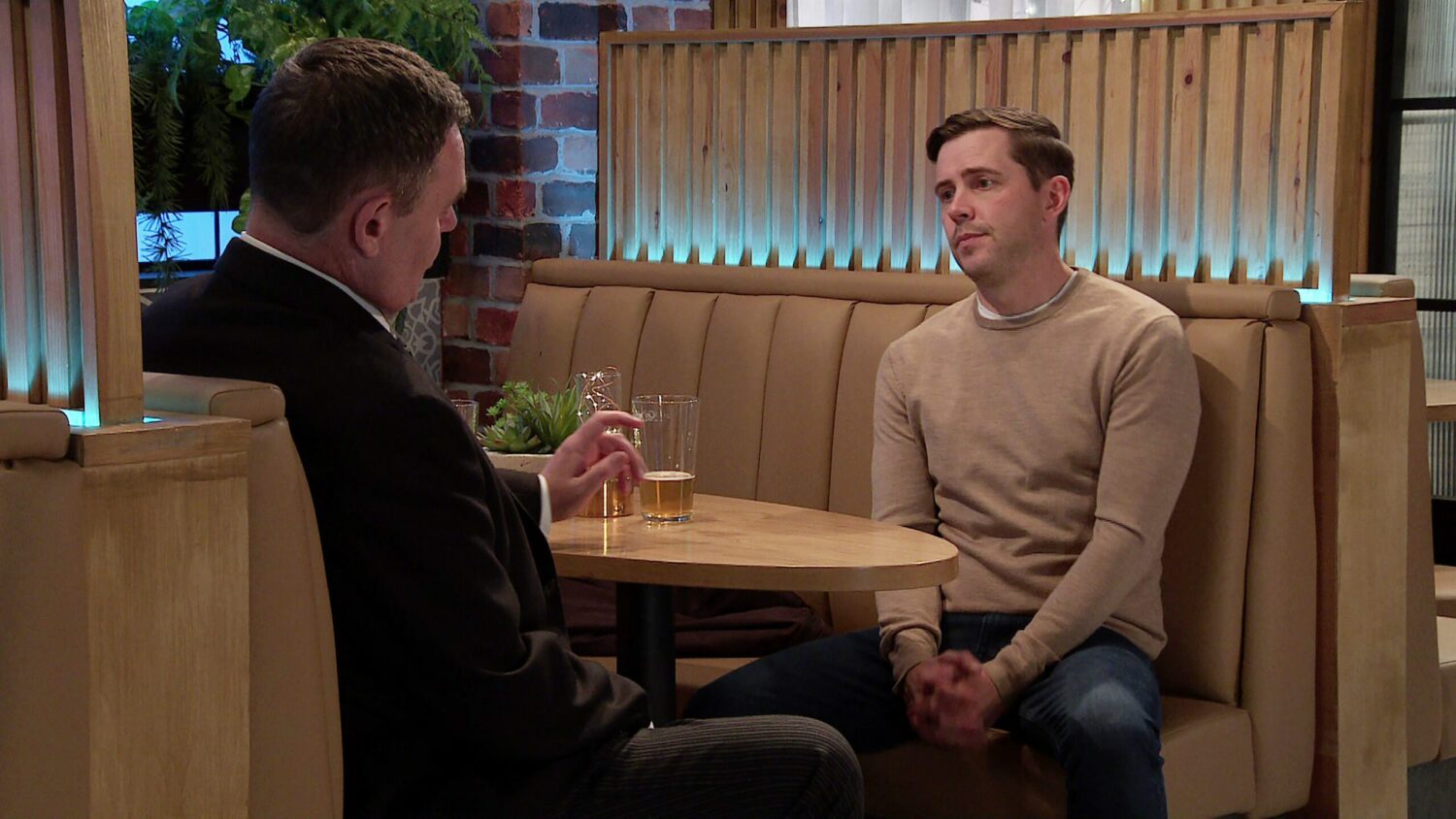 Corrie's George and Todd are talking in the Bistro