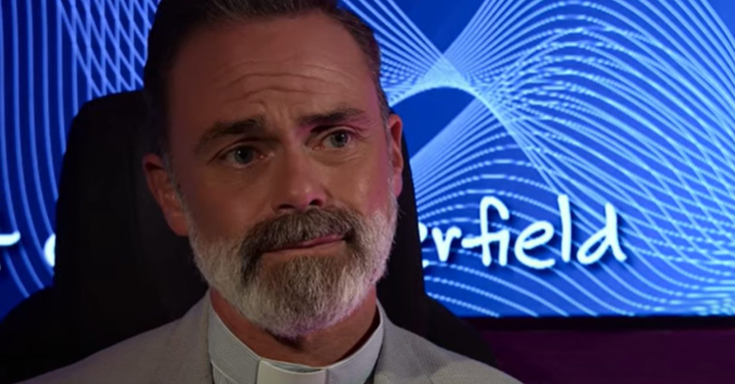 Coronation Street's Billy is at the radio station